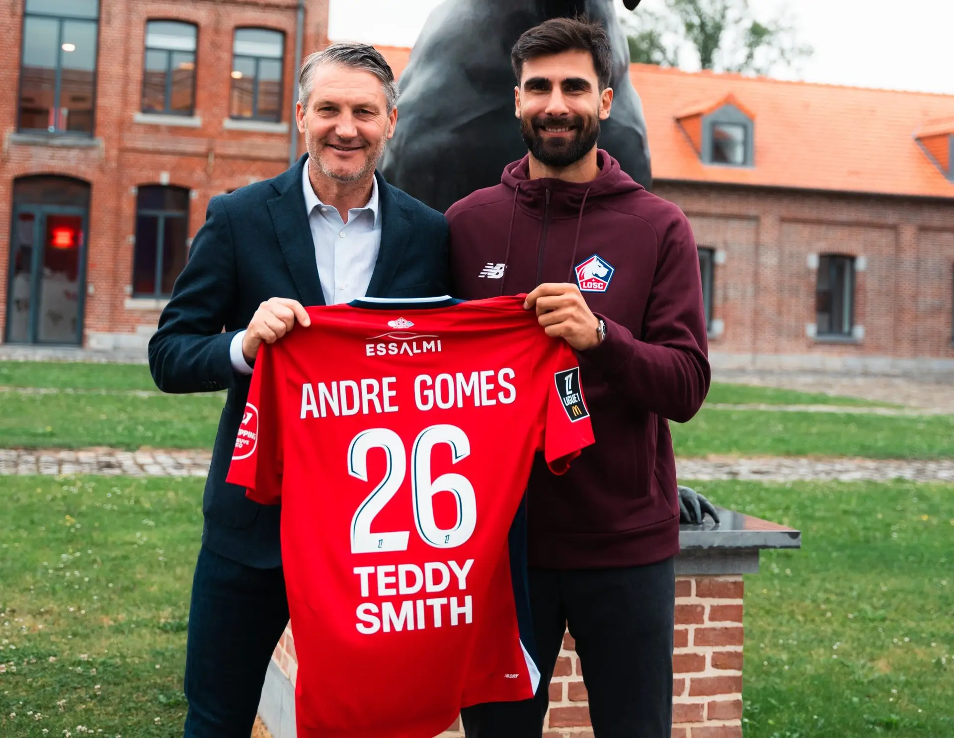 André Gomes assina contrato de dois anos com os franceses do Lille