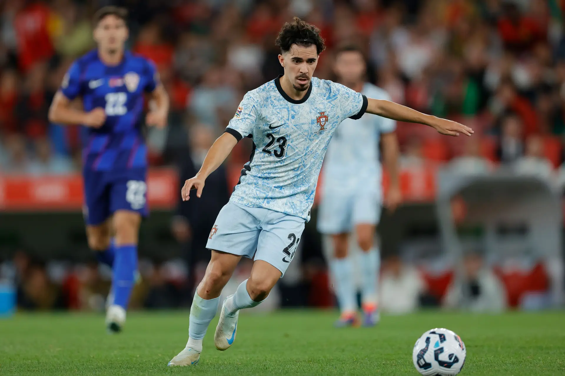 Liga das Nações: Vitinha dispensado do jogo com a Escócia por lesão