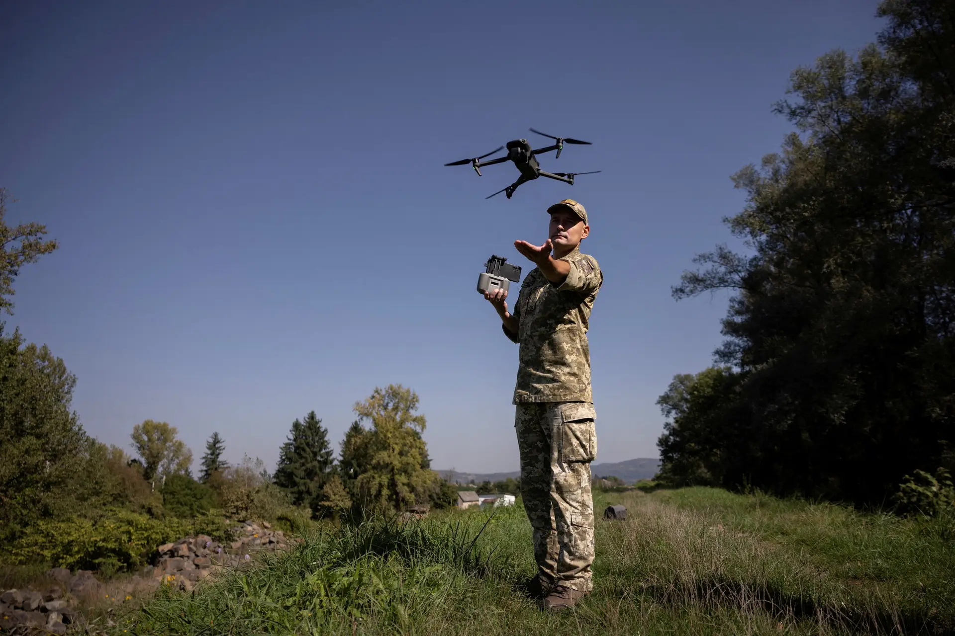 Roménia recupera fragmentos de drone russo junto à fronteira