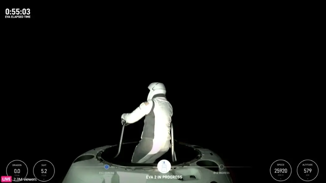 Comandante da missão SpaceX Polaris Dawn aventura-se no espaço exterior
