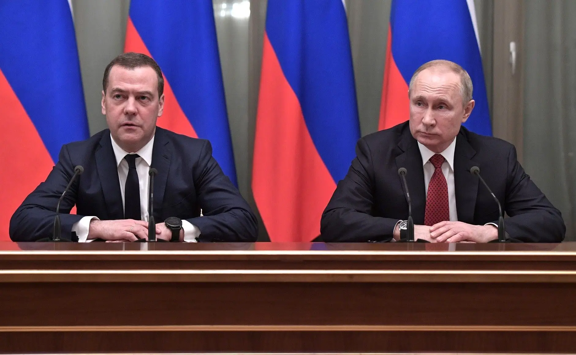 Ex-presidente russo Medvedev alerta Trump para risco de "III Guerra Mundial"