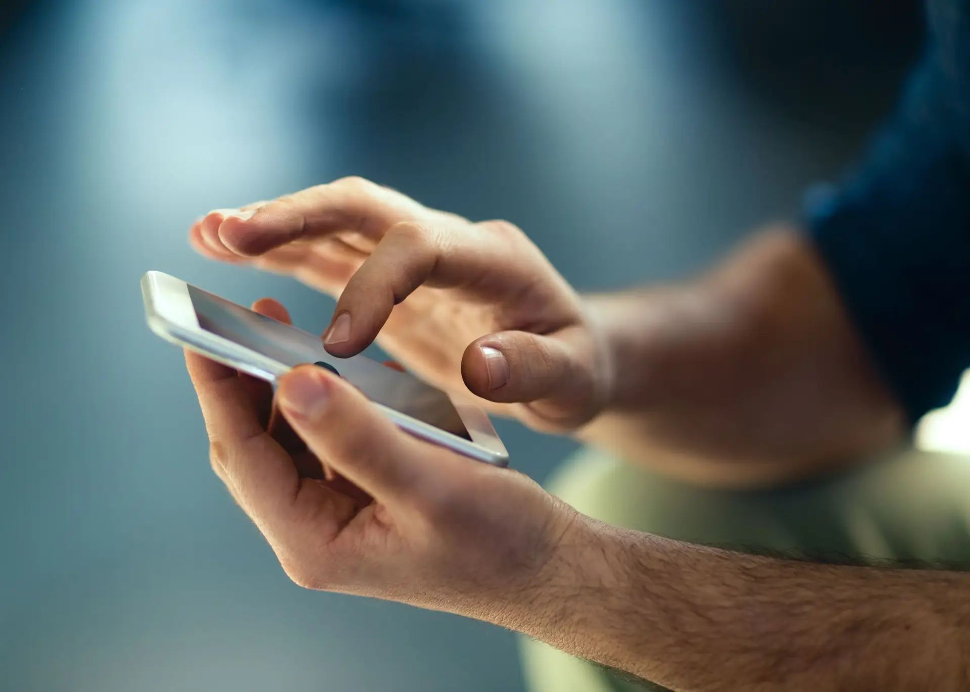 Atenção às fraudes: se receber um SMS da Segurança Social para pagar uma dívida, sabe o que deve fazer?