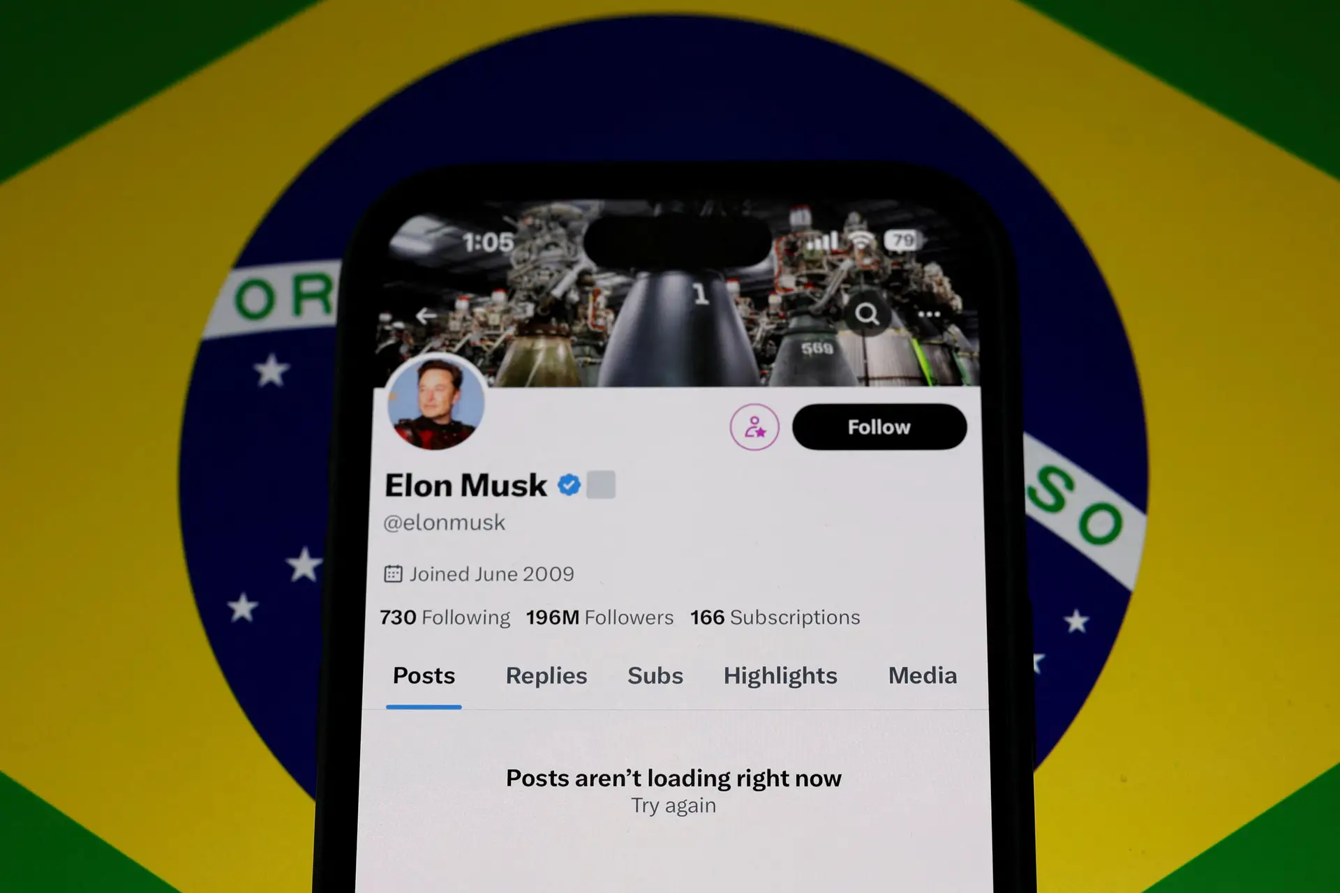 Rede social X transfere multa para conta errada e continua bloqueada no Brasil