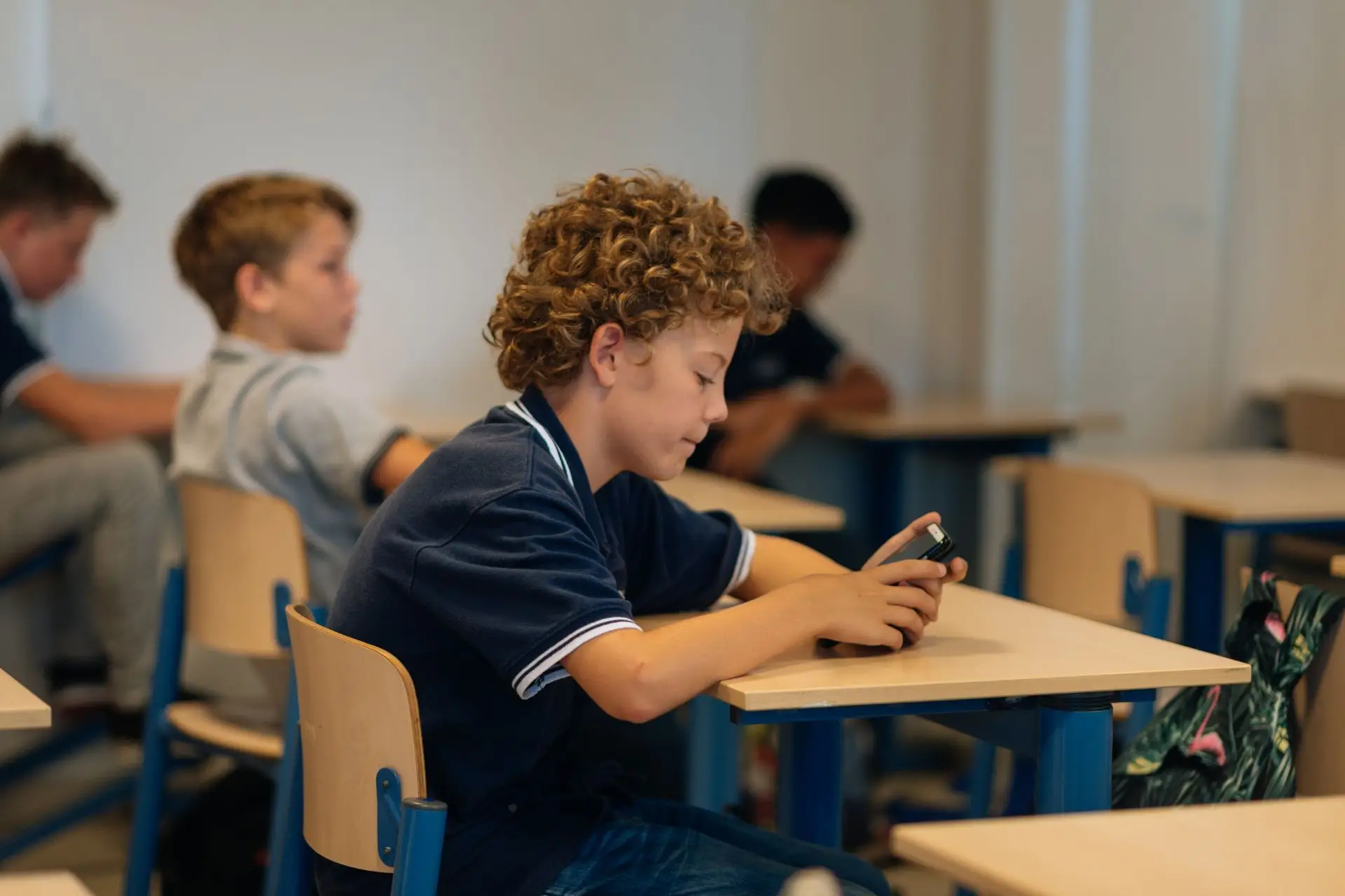 Escolas sem telemóveis? Sim, tão depressa quanto o possível