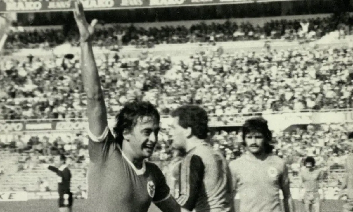 Benfica de luto: morreu César, avançado que 'deu' uma Taça de Portugal