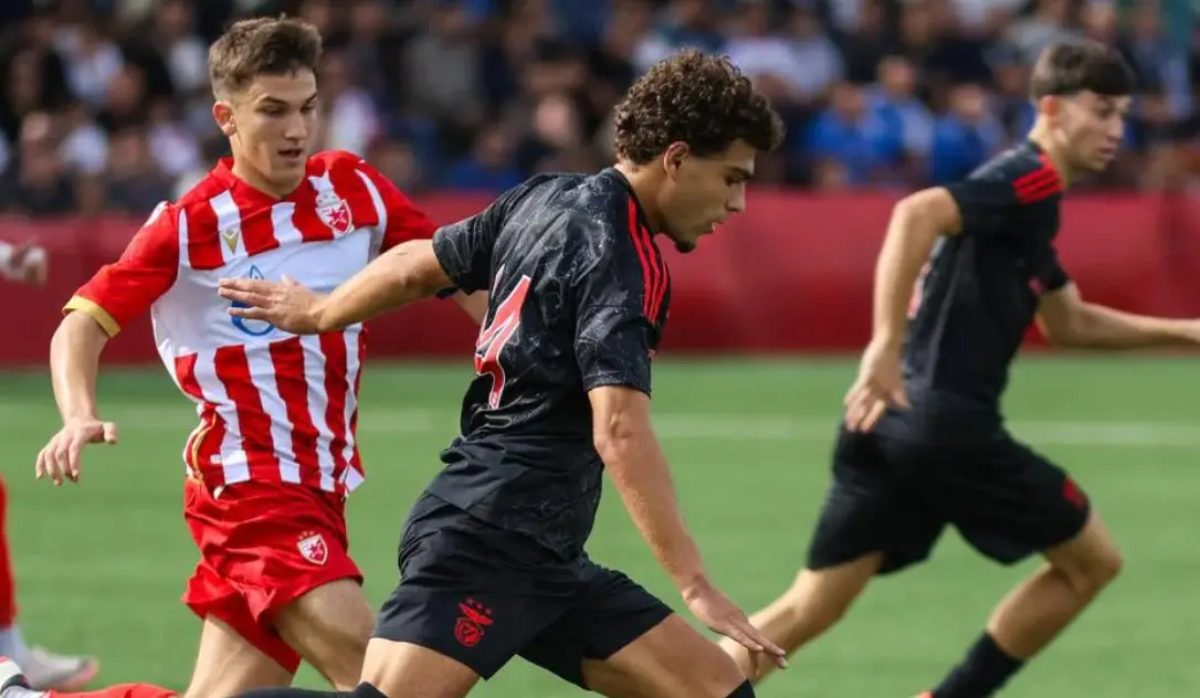 Benfica vence em casa do Estrela Vermelha na estreia na Youth League
 #ÚltimasNotícias #Portugal