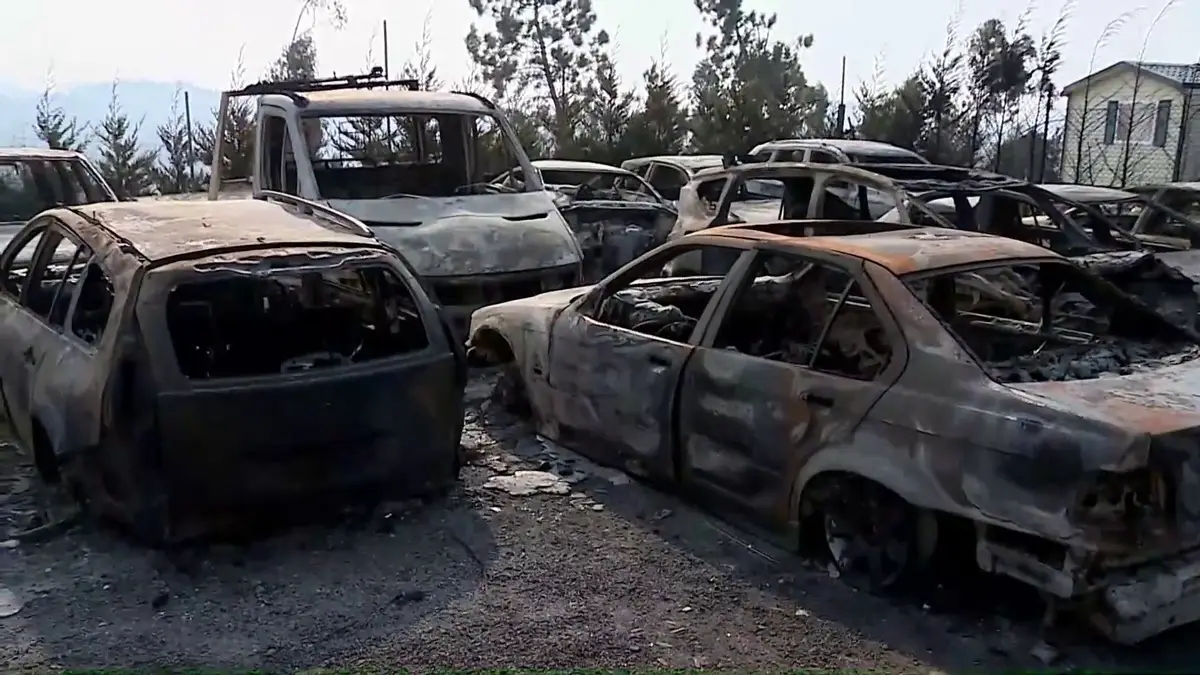 Carros arderam numa oficina em Gondomar