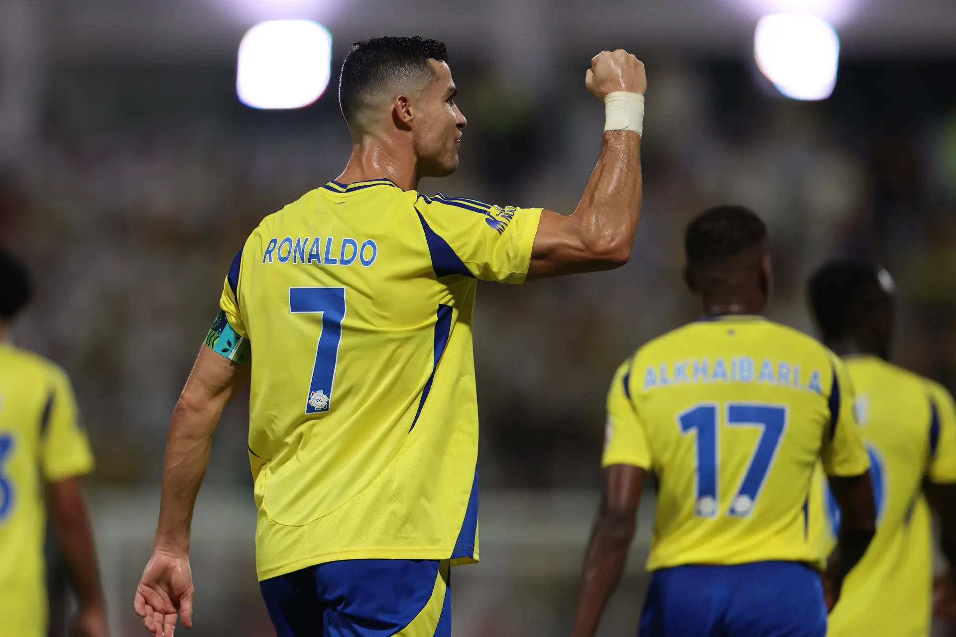 Ronaldo marca no regresso do Al Nassr aos triunfos e na estreia de Stefano Pioli como treinador