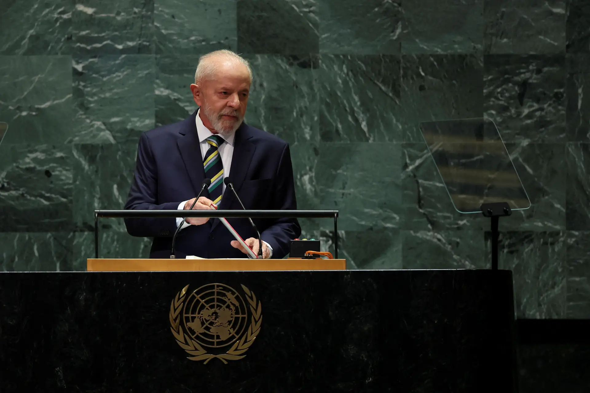 Lula da Silva volta a classificar de "genocídio" ofensiva israelita contra a Palestina