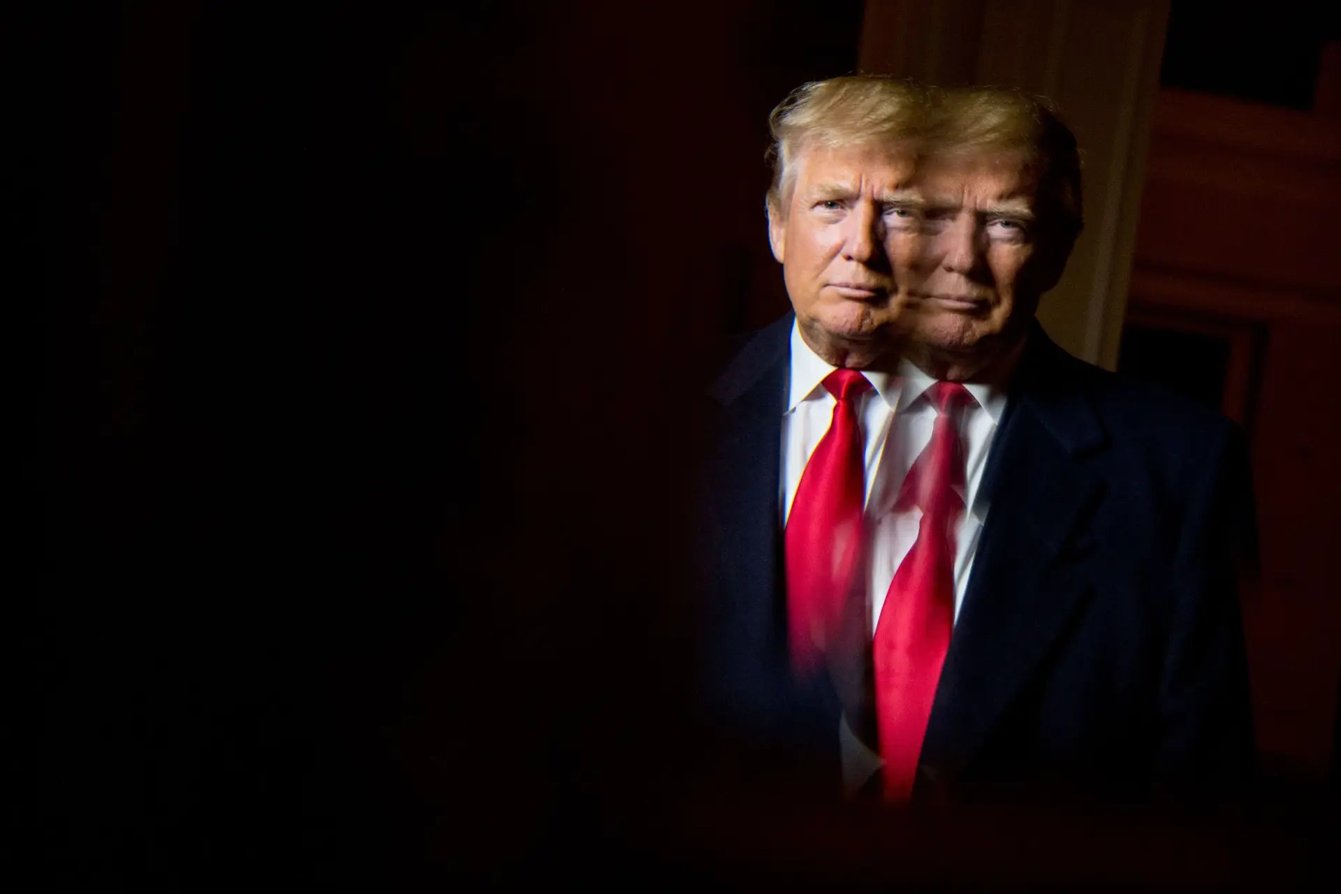 DIA D-40: Só Trump pode derrotar Trump?