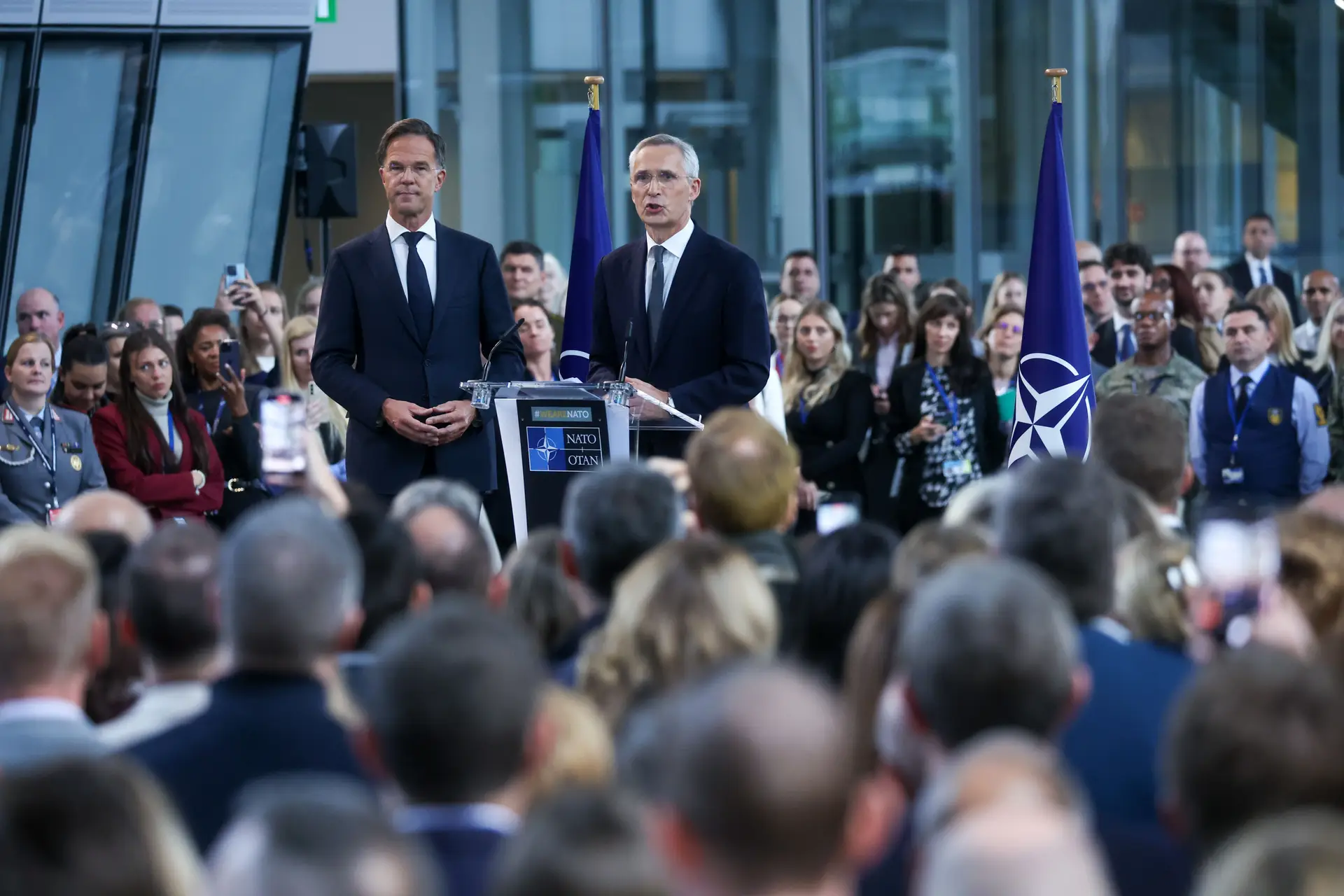 NATO garante "seguir de muito perto o que se passa no Líbano" e apela ao fim do conflito no Médio Oriente