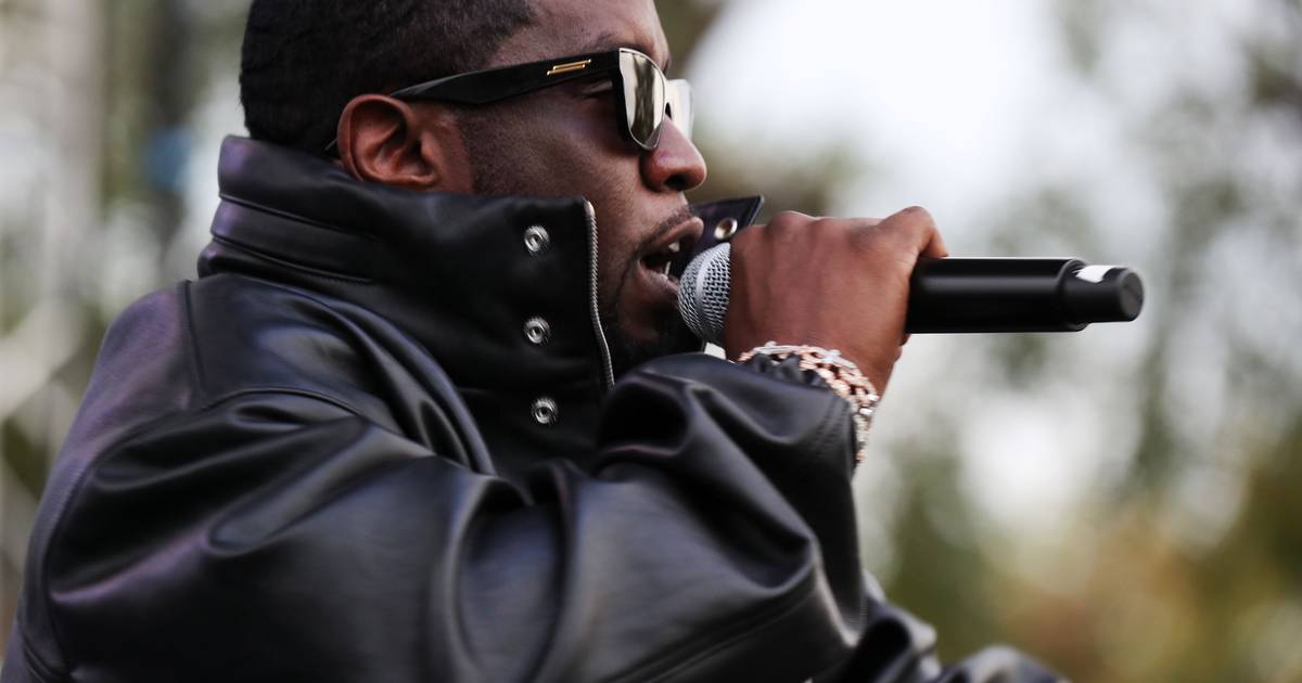Sean "Diddy" Combs senta-se no banco dos réus e arrisca condenação a prisão perpétua