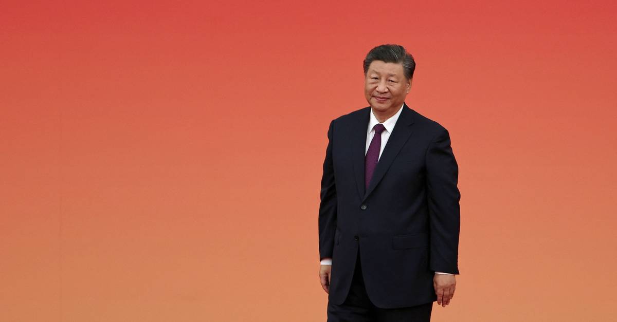 Xi Jinping diz que China e Rússia devem continuar a reforçar coordenação internacional