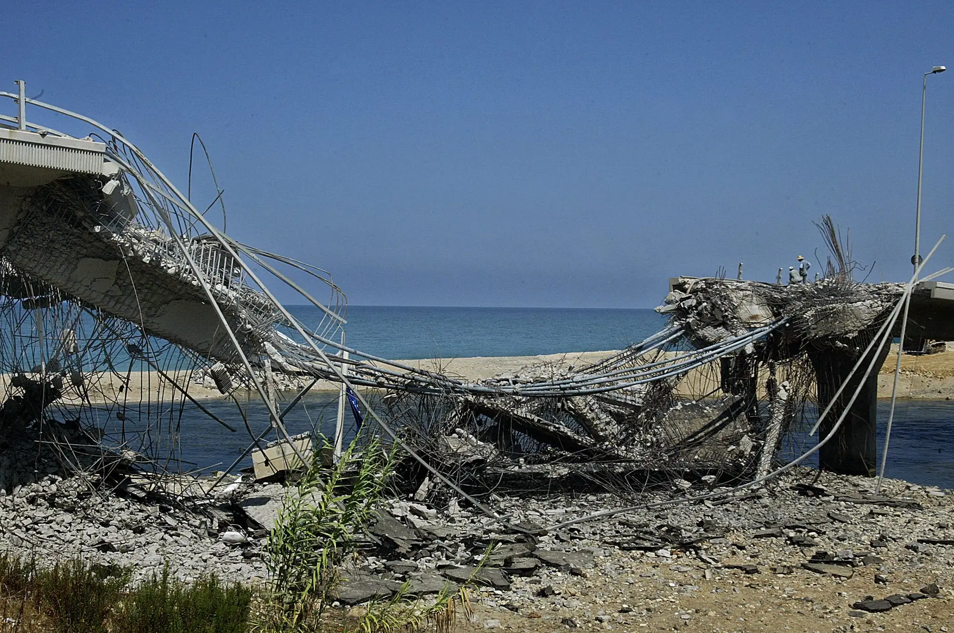 Israel ordena evacuação da costa no sul do Líbano