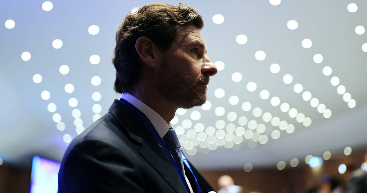 Villas-Boas admite que FC Porto saiu do "espetro da ruína financeira"