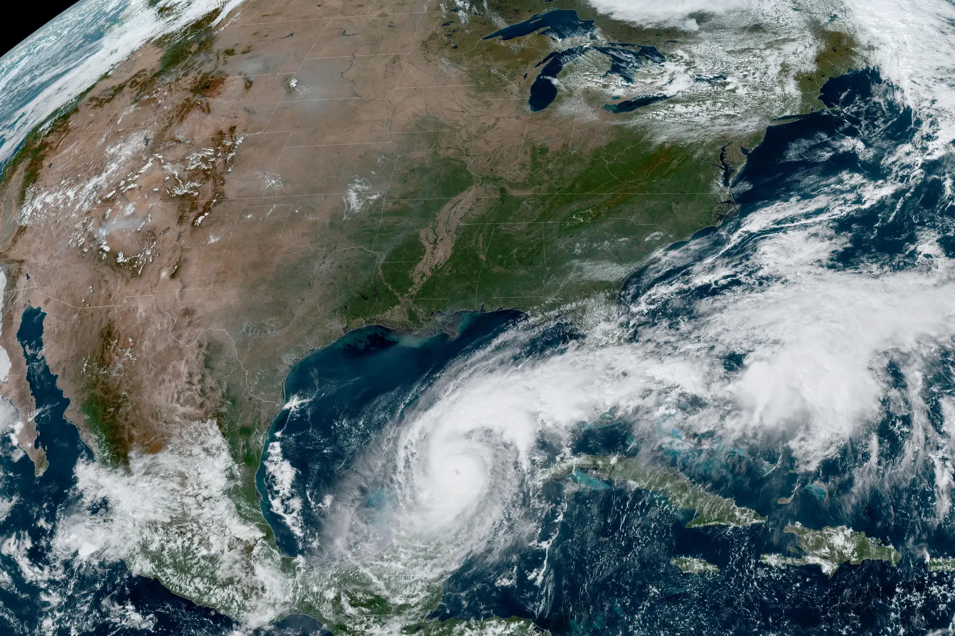 L'uragano di Milton Milton ha colpito la costa occidentale della Florida negli Stati Uniti nell'ottobre 2024.