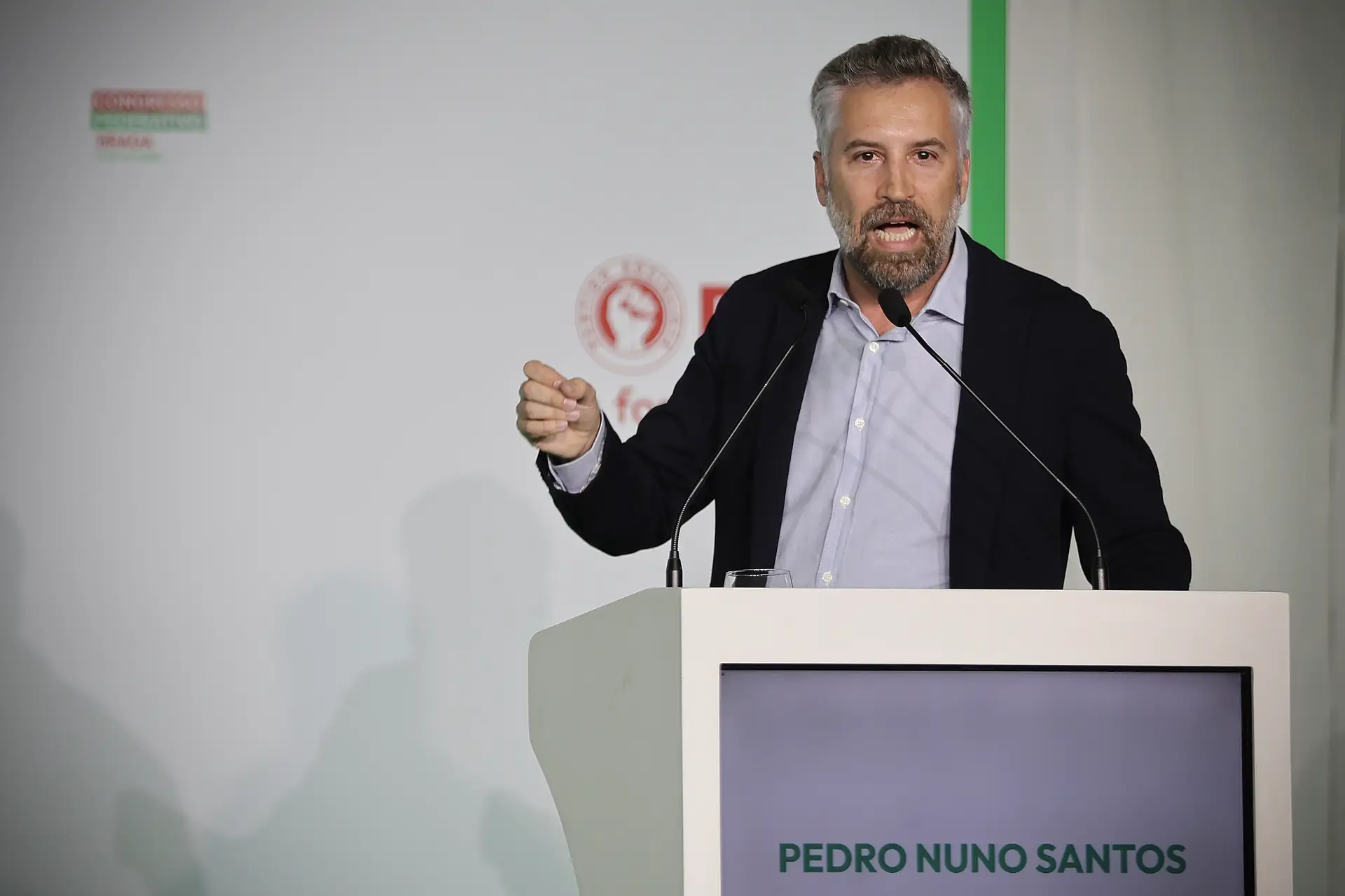 Pedro Nuno Santos vai reunir-se no domingo com presidentes das federações do PS