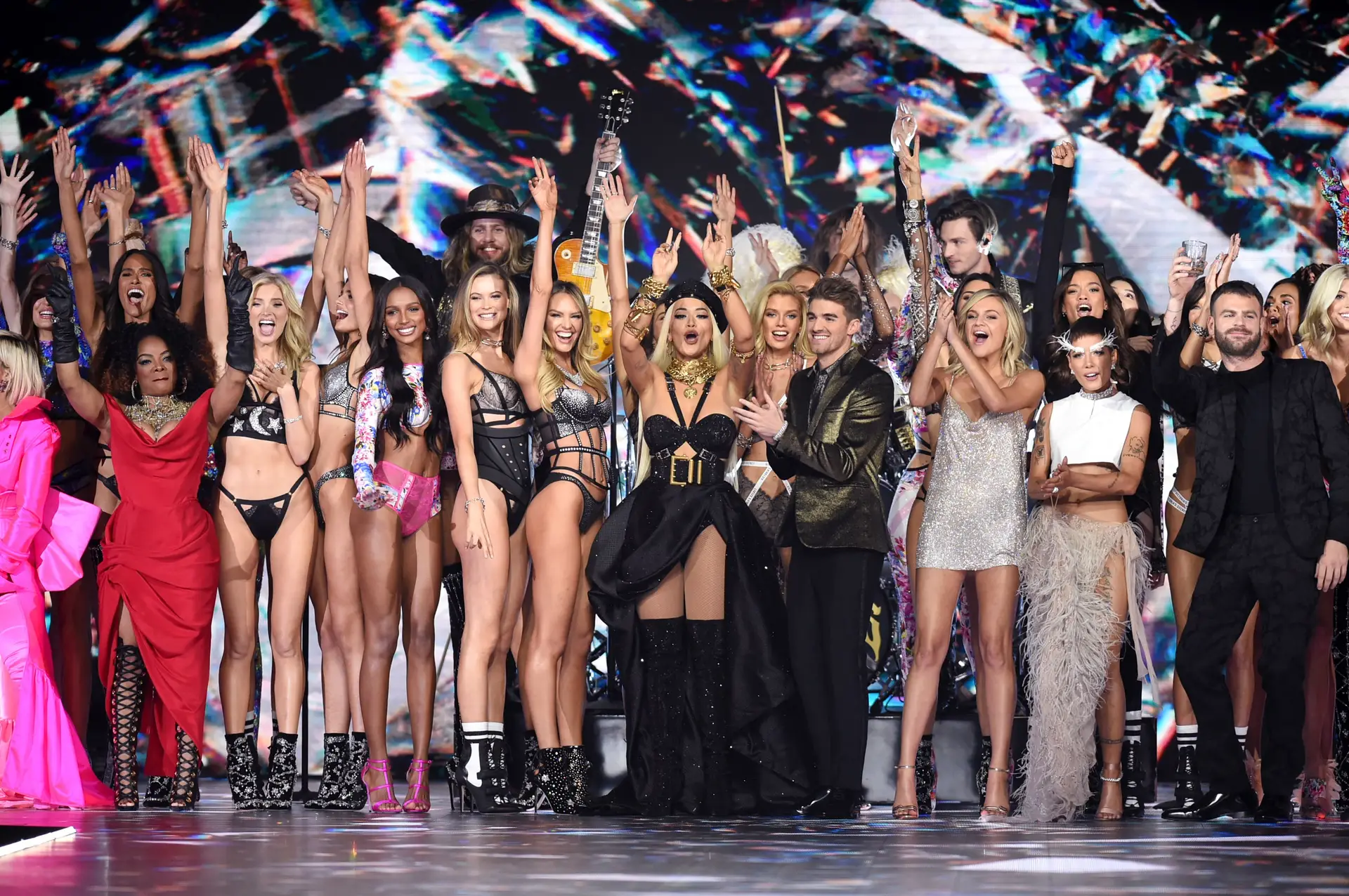 "Anjos" da Victoria's Secret voltam a "colocar as asas" e regressam às passerelles após seis anos de pausa