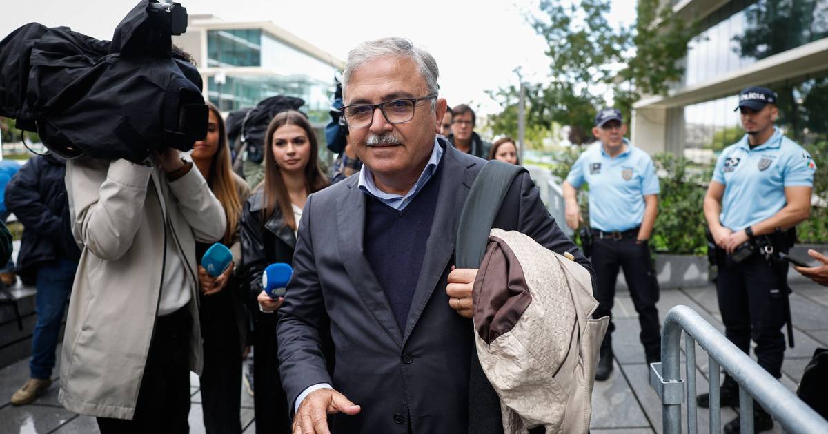 Caso BES: Morais Pires quis vender imóvel para pagar coimas, mas o Tribunal da Relação recusou