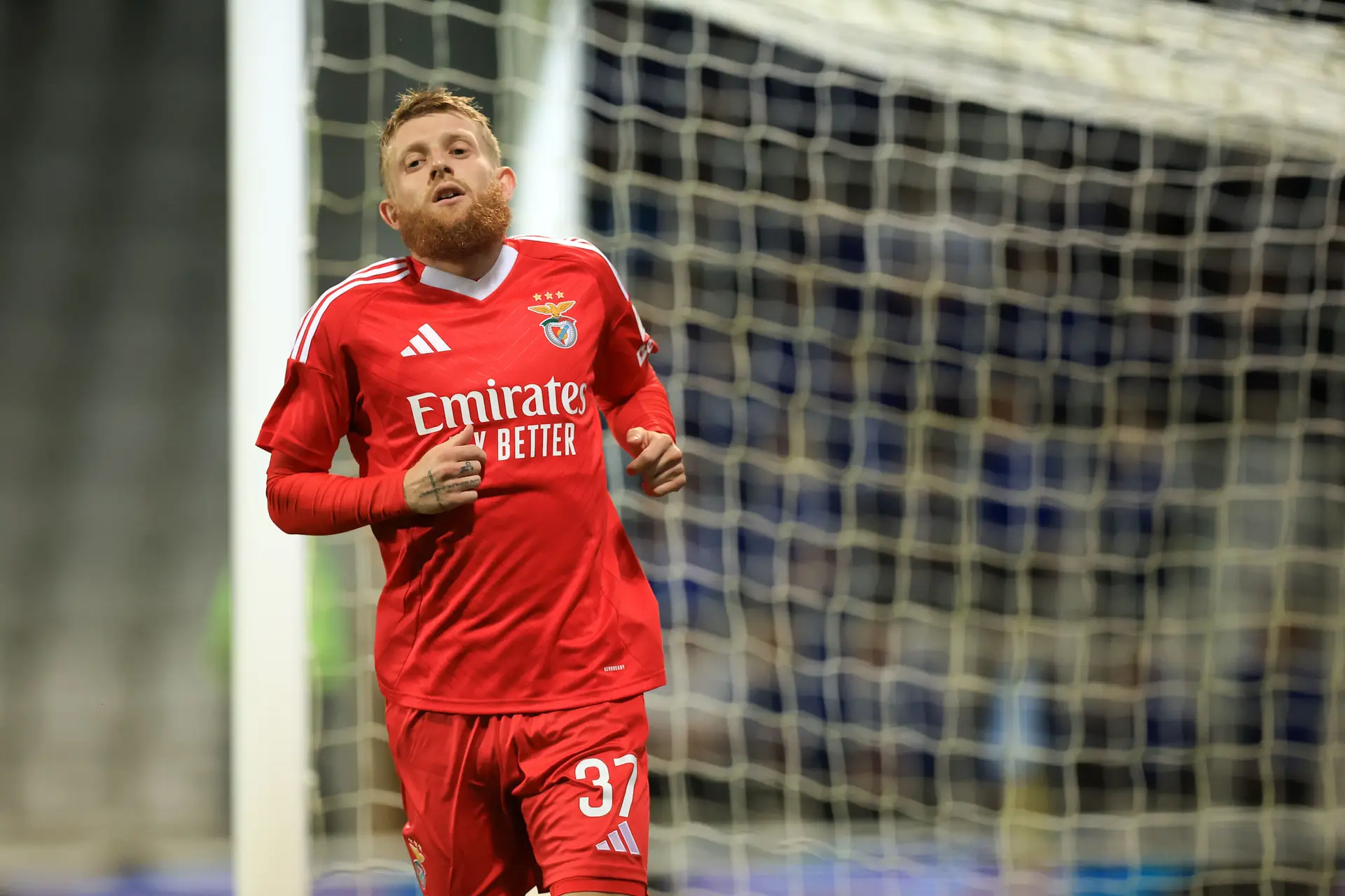 Benfica estreia-se a vencer na Taça de Portugal diante do Pevidém