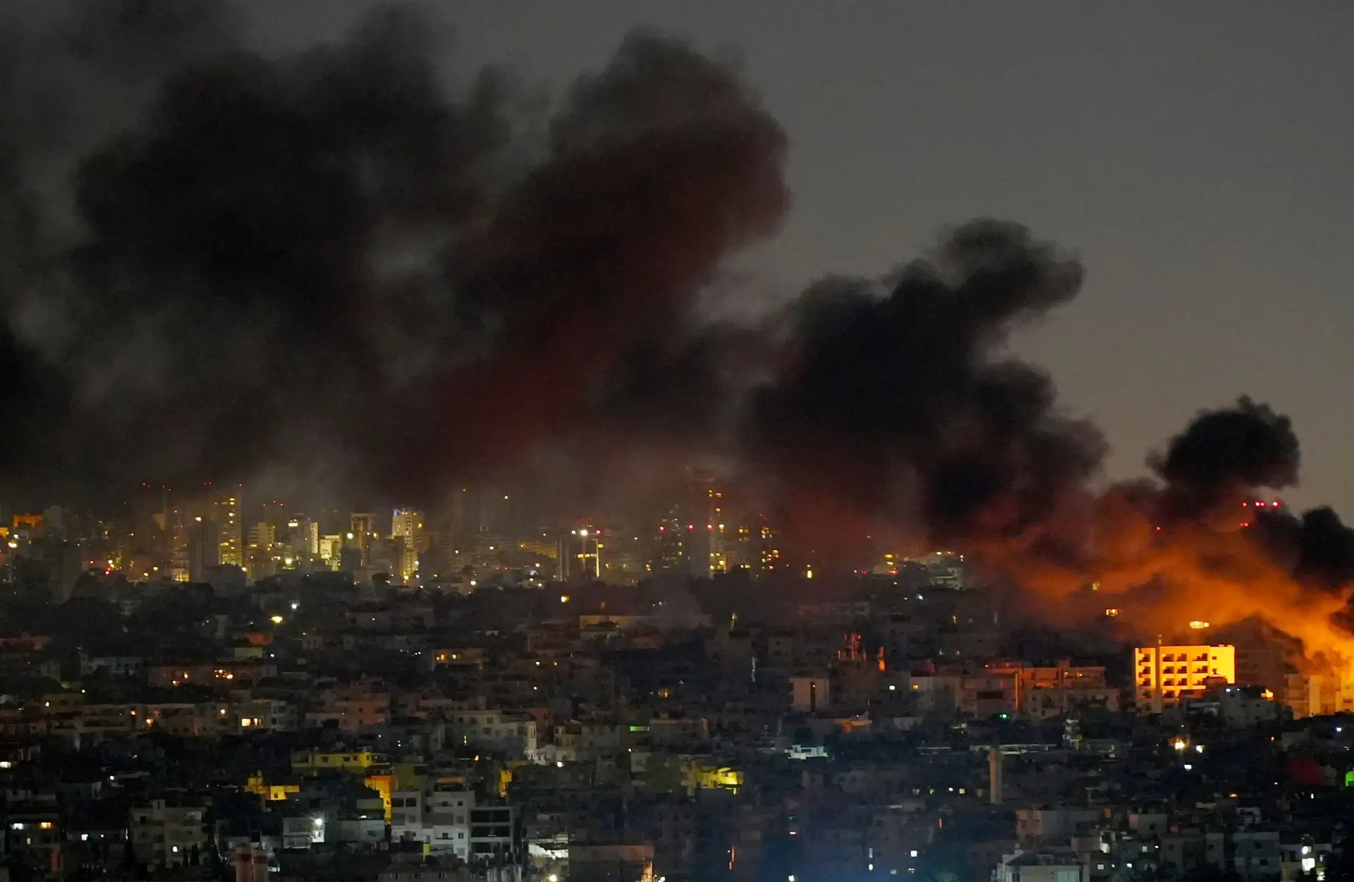 Pelo menos 16 mortos em ataques de Israel ao Líbano num dia