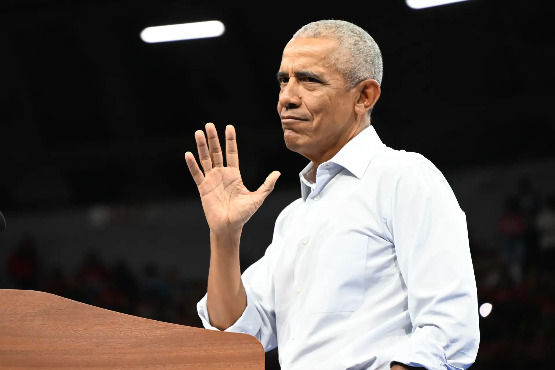 Obama sings Eminem at Kamala Harris rally