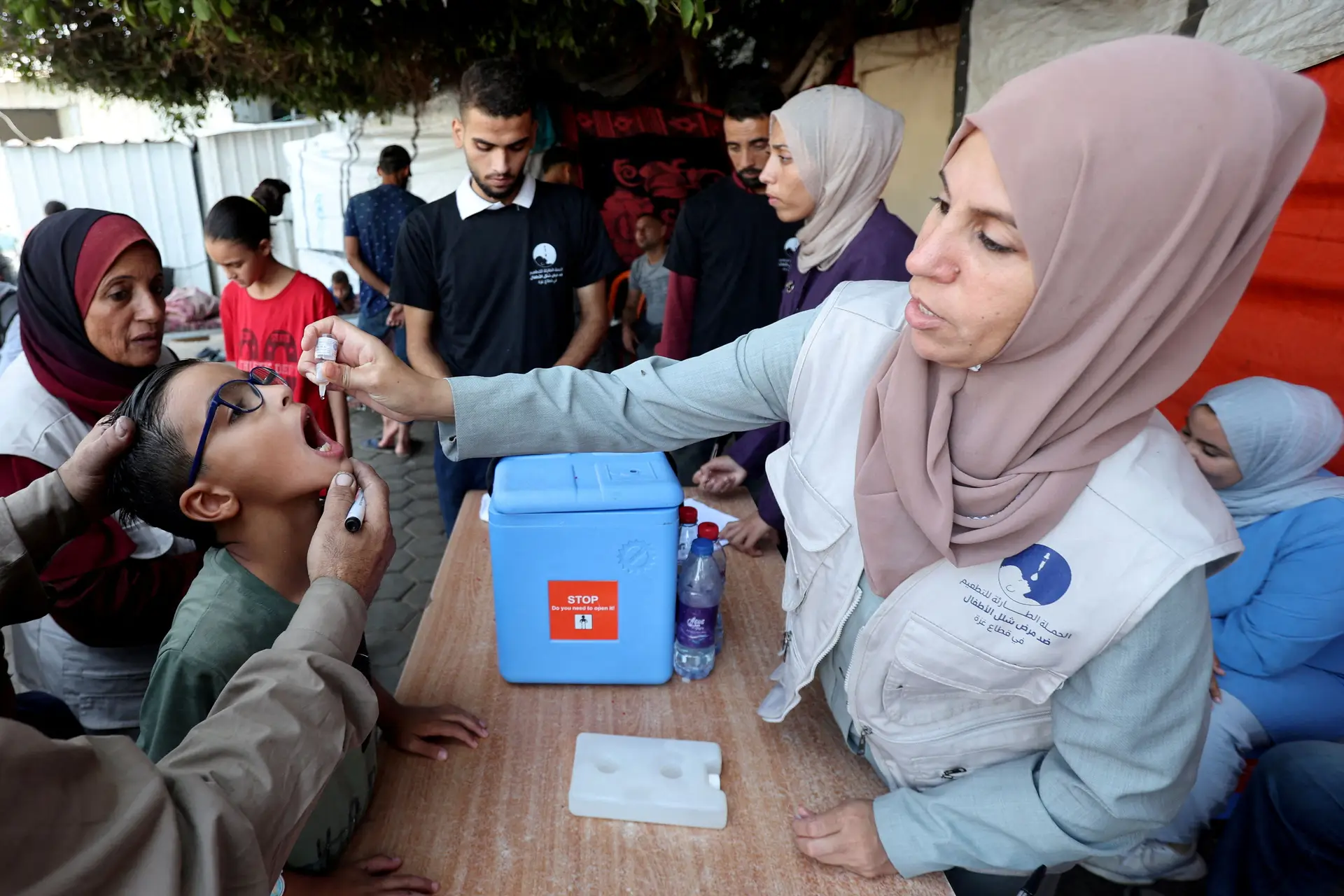 Poliomielite: terceira fase da vacinação adiada devido à escalada do conflito em Gaza