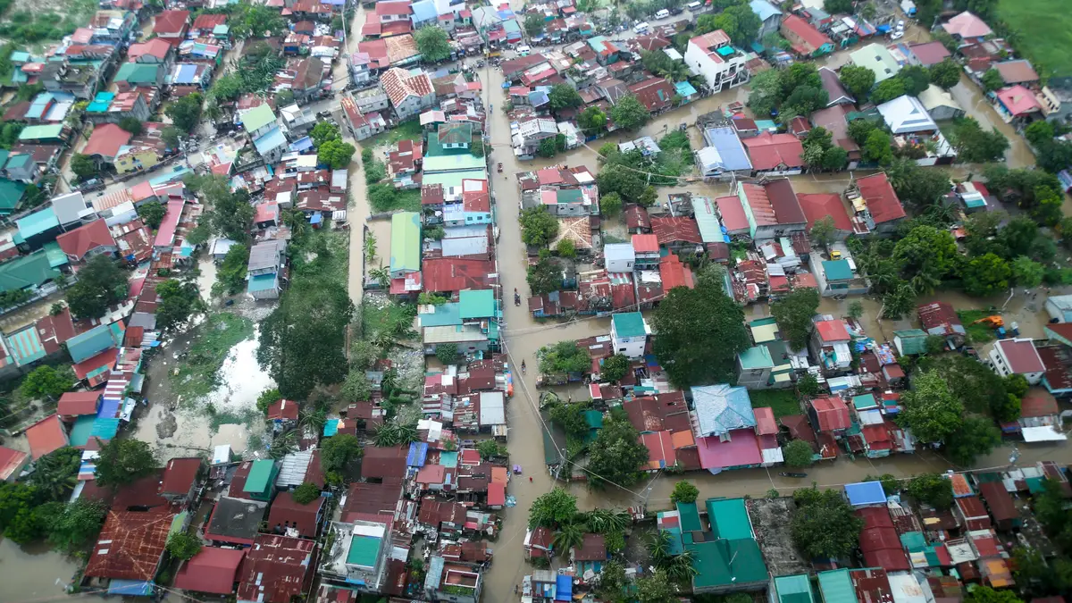 Tempestade Trami atinge Filipinas 