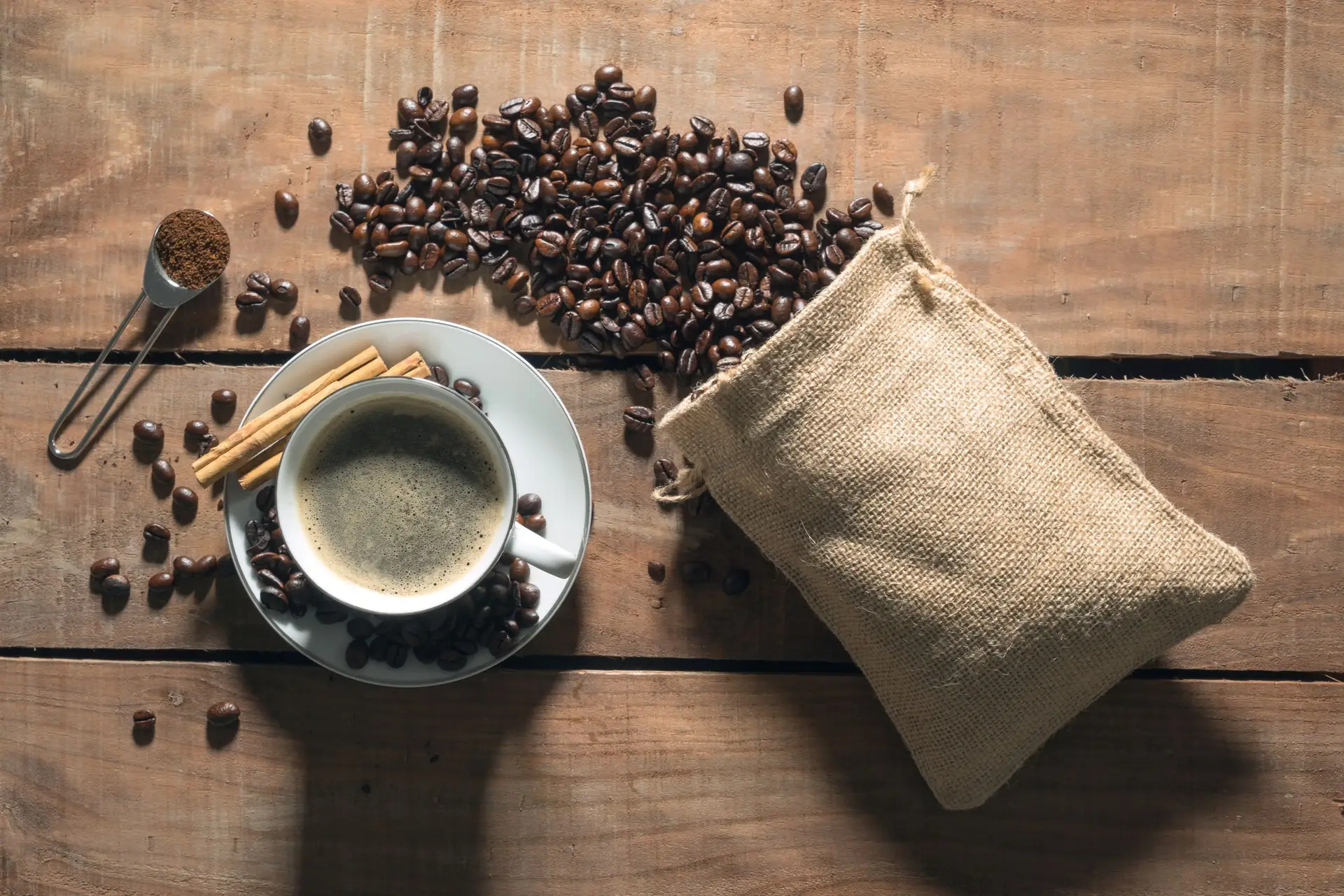 Quer tome café em casa ou na rua, prepare a carteira