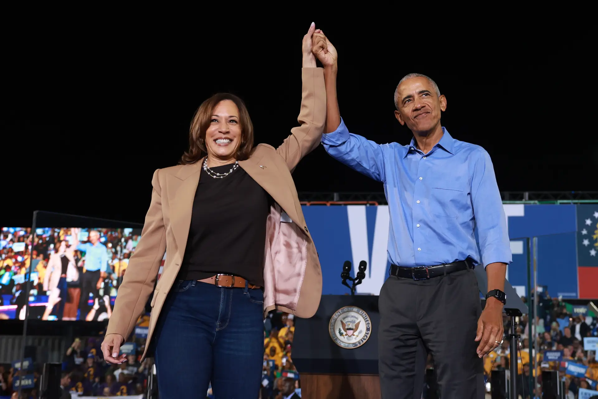 Kamala e Obama criticam empresas de media por cederem a pressões de Trump
