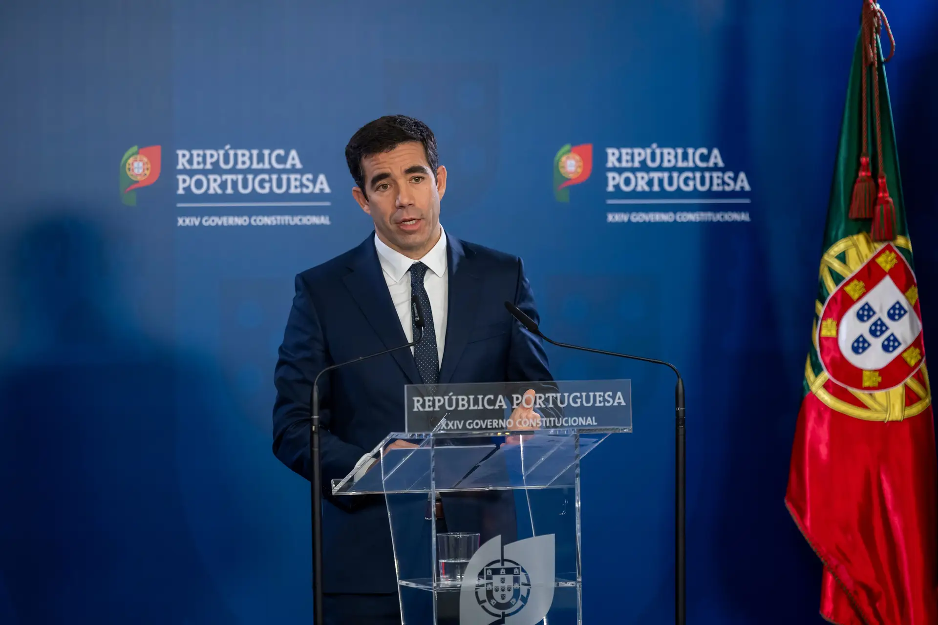 Governo quer equilíbrio das contas como "baia" para OE na especialidade