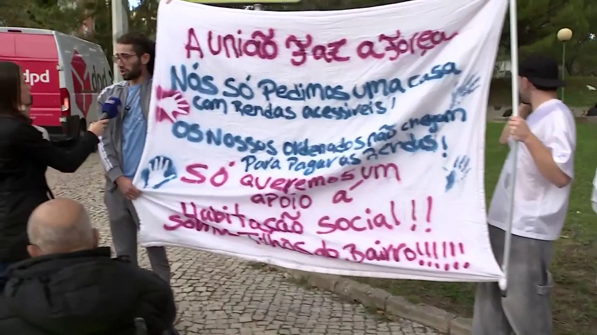 Instituto da Habitação esclarece que desocupações no Monte da Caparica não são despejos após manifestação