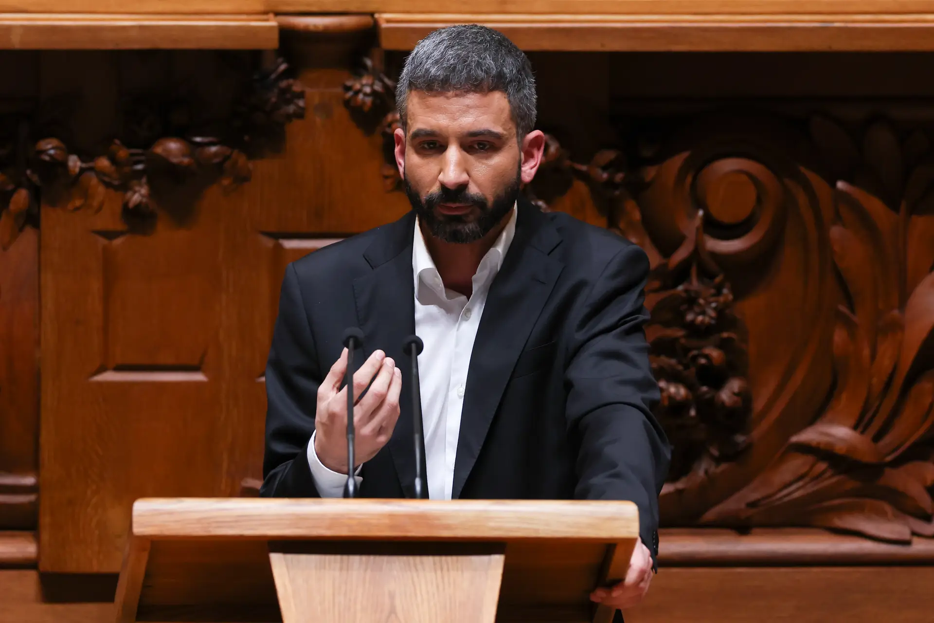 "Exigiremos todos os esclarecimentos": BE vai questionar primeiro-ministro sobre "capítulo amputado" do RASI 