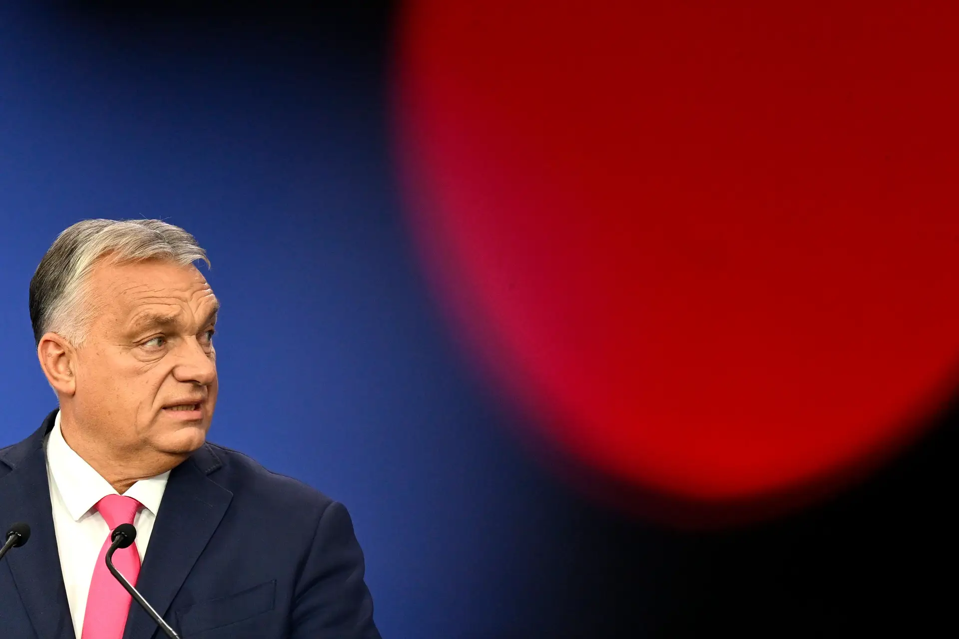 Hungria está contra a proibição de importar gás russo e avança para tribunal