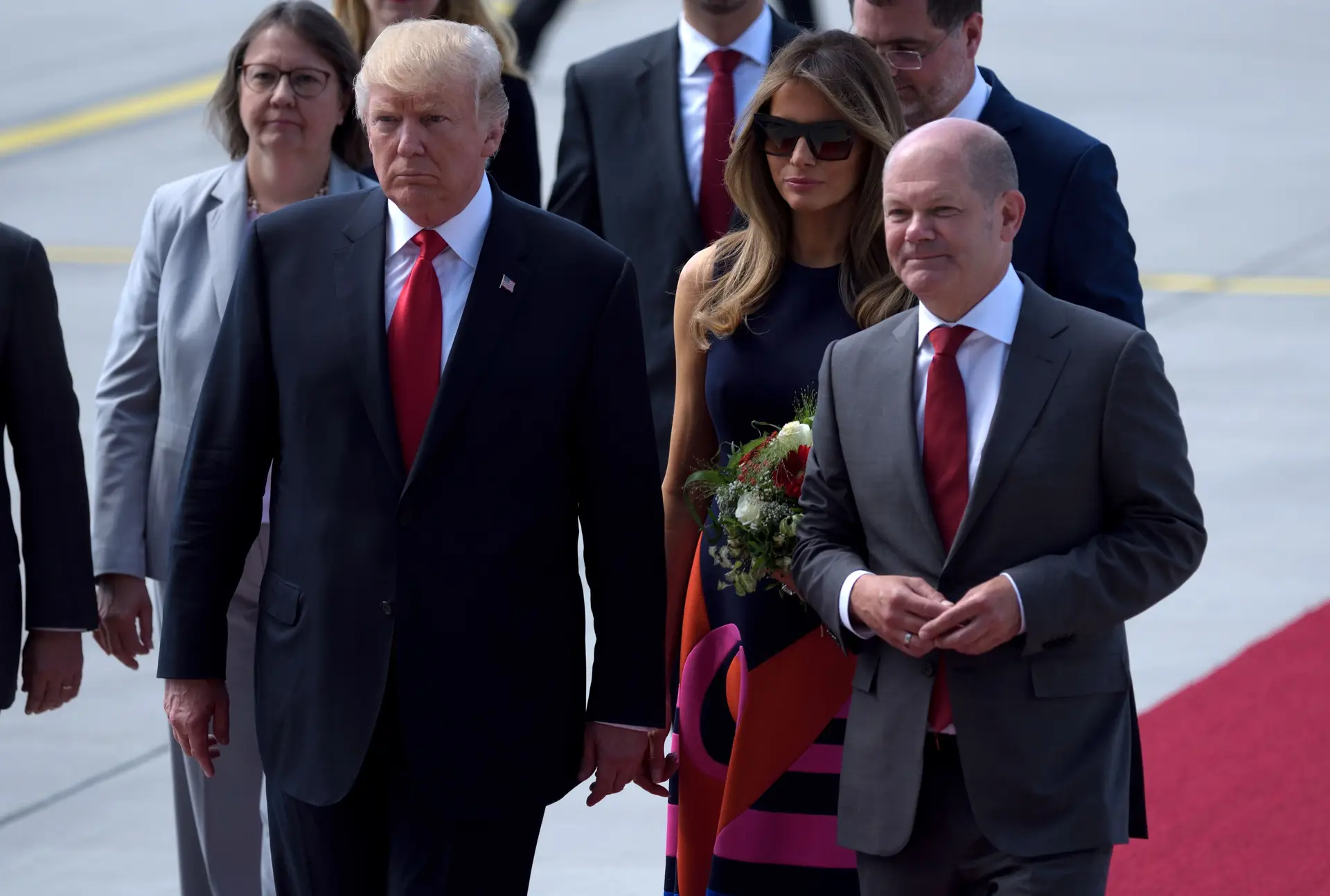 Donald Trump (na altura Presidente dos EUa) e Olaf Scholz (na altura presidente da Câmara de Hamburgo) durante a cimeira do G20 Summit, em 2017, na Alemanha