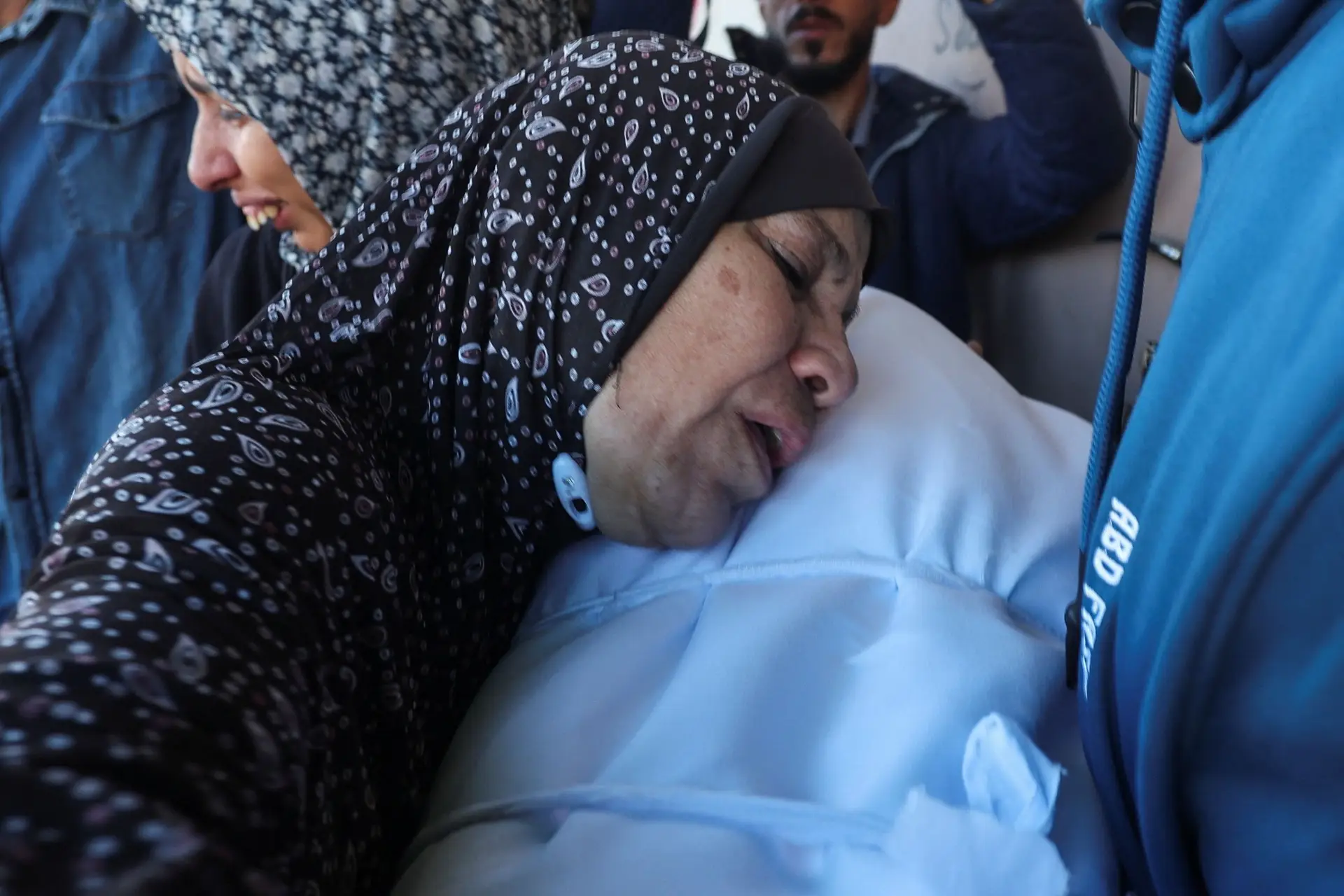 Gaza: ataques israelitas causam pelo menos 20 mortos