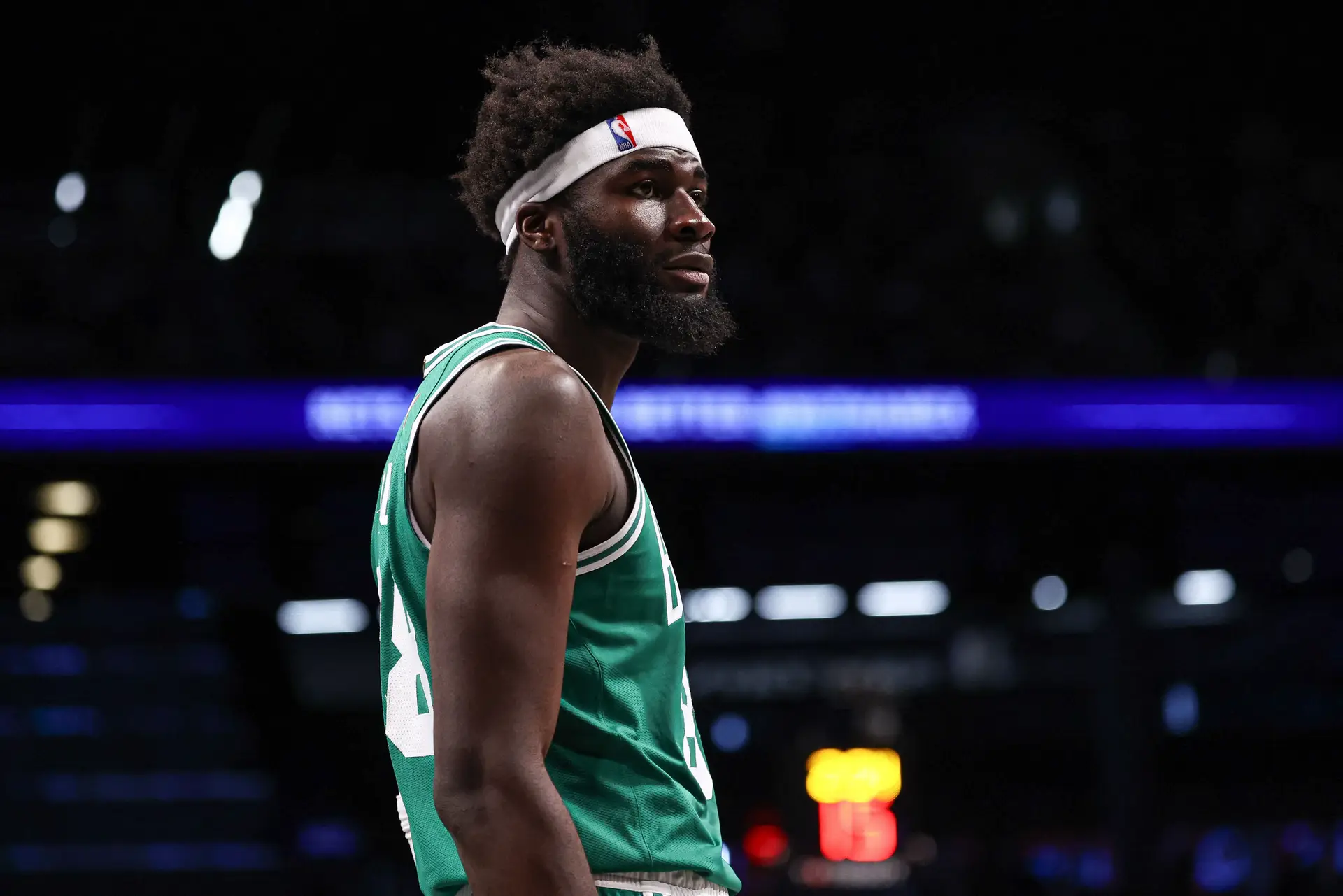 Neemias "forçou" prolongamento e campeões da NBA venceram aos Toronto Raptors