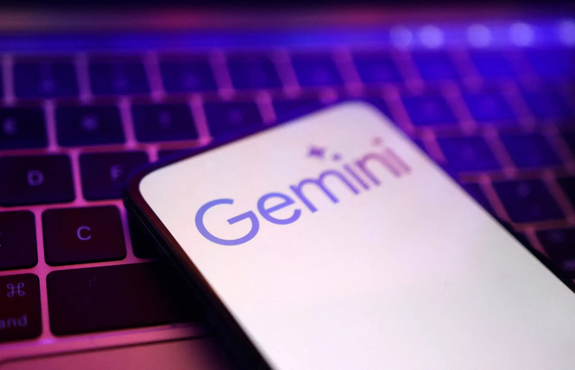 Google lança novas ferramentas de IA no Gemini para estudantes