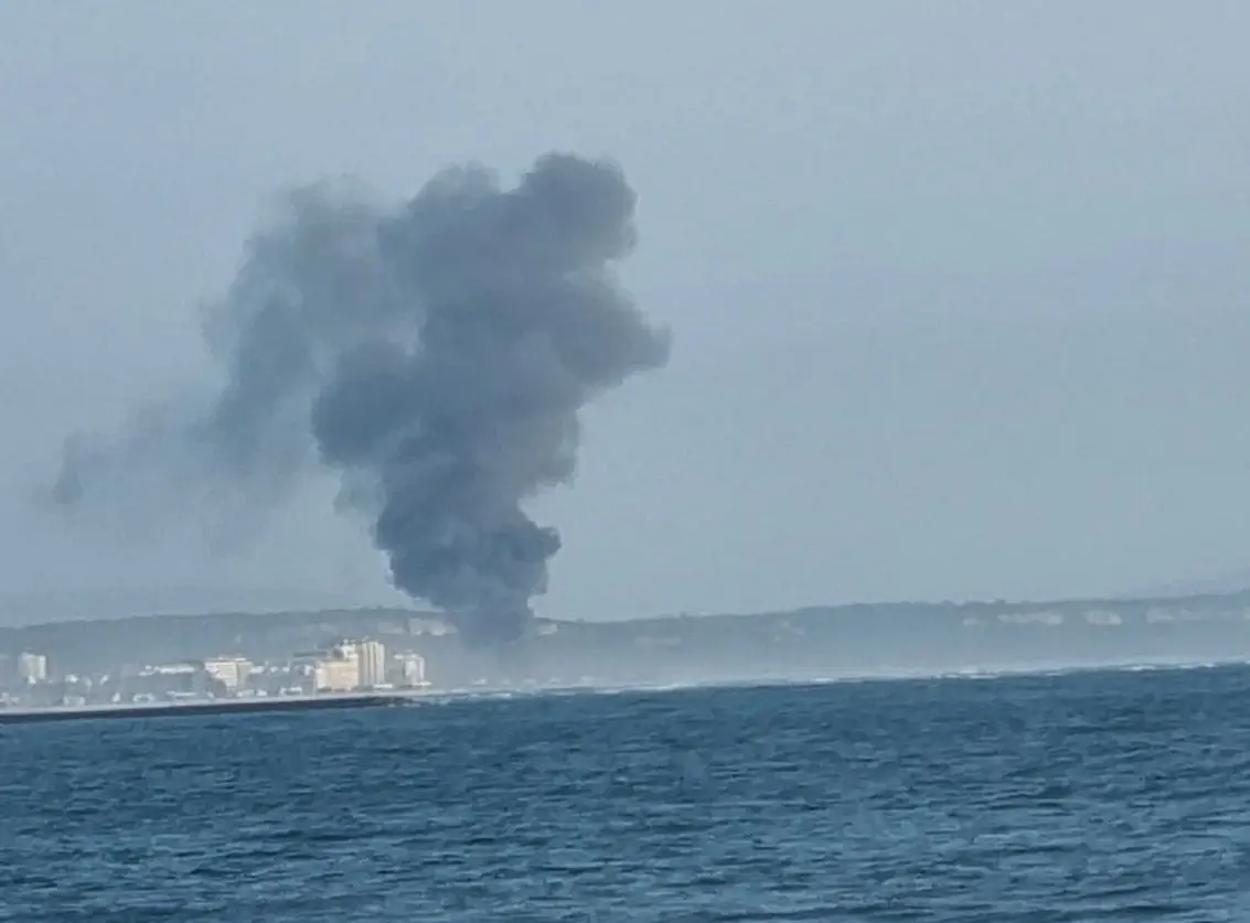 Incêndio em Parque de Campismo na Costa da Caparica