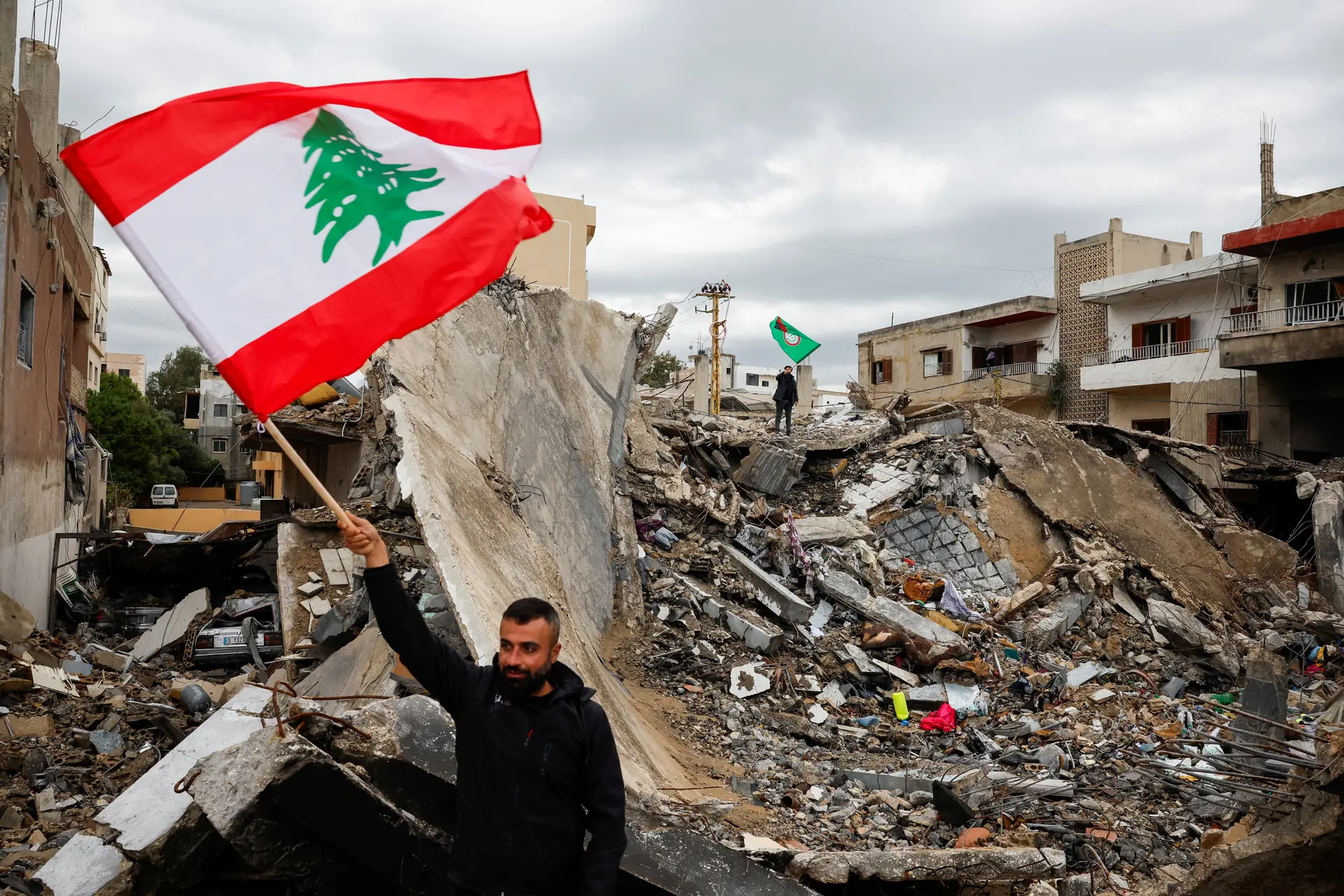 Frágil trégua Israel-Hezbollah mantém-se apesar de violações