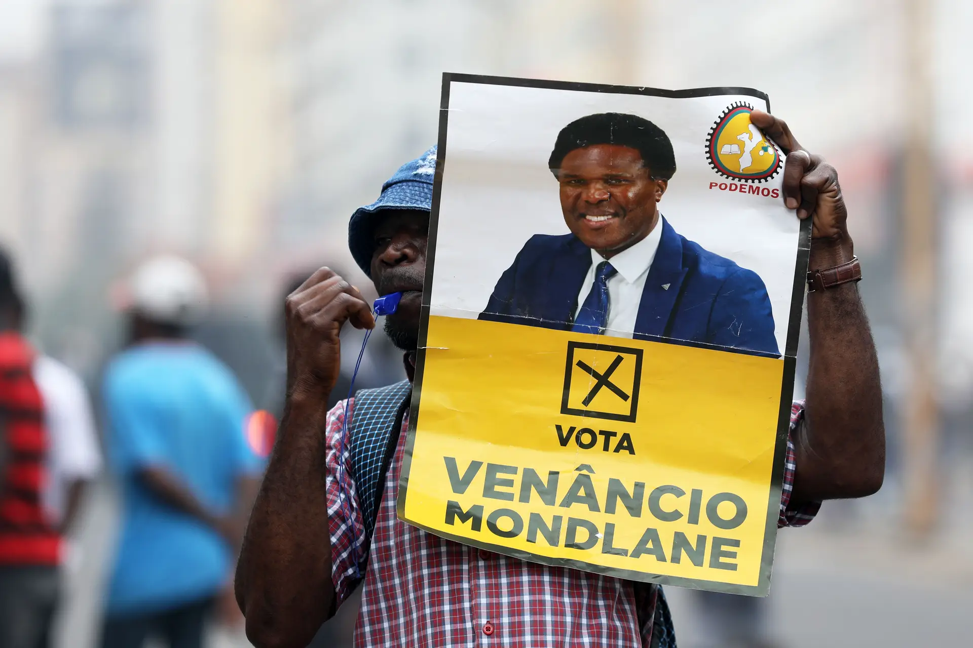 Mondlane pede a moçambicanos para estarem prontos e antecipa "dias difíceis"