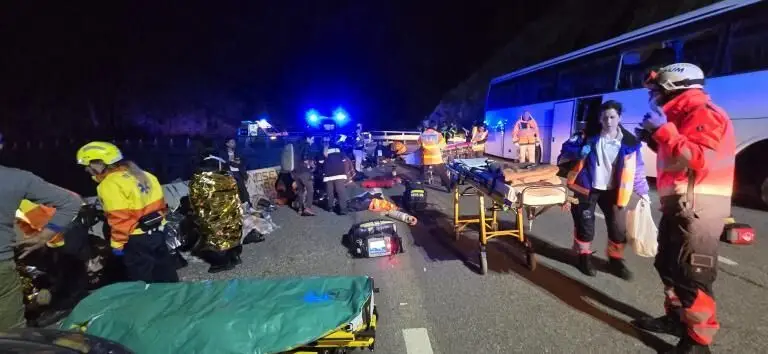 Acidente com autocarro espanhol em França faz vários mortos e feridos graves