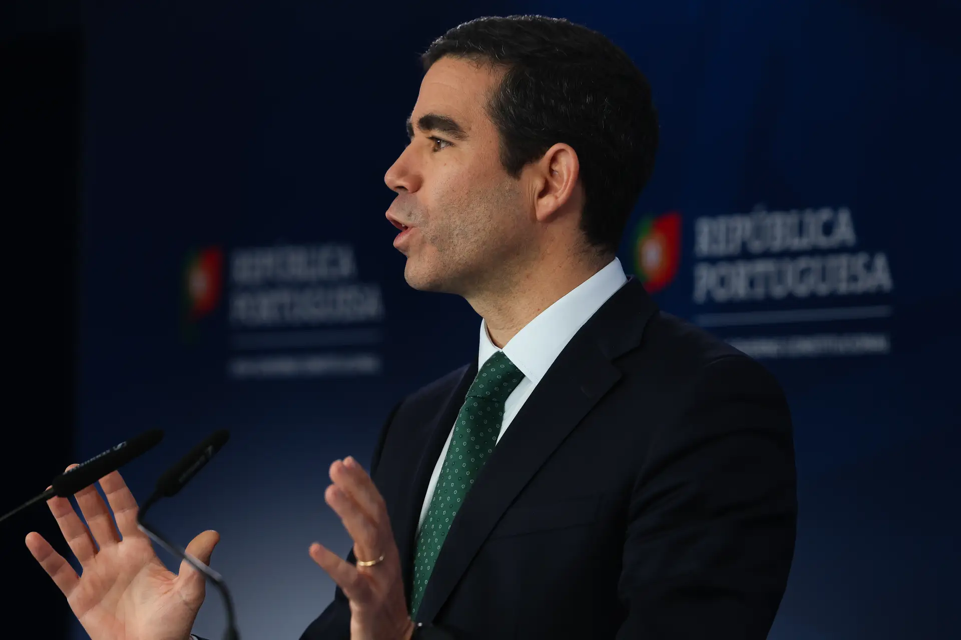 Governo aprova aumentos da função pública para 2025