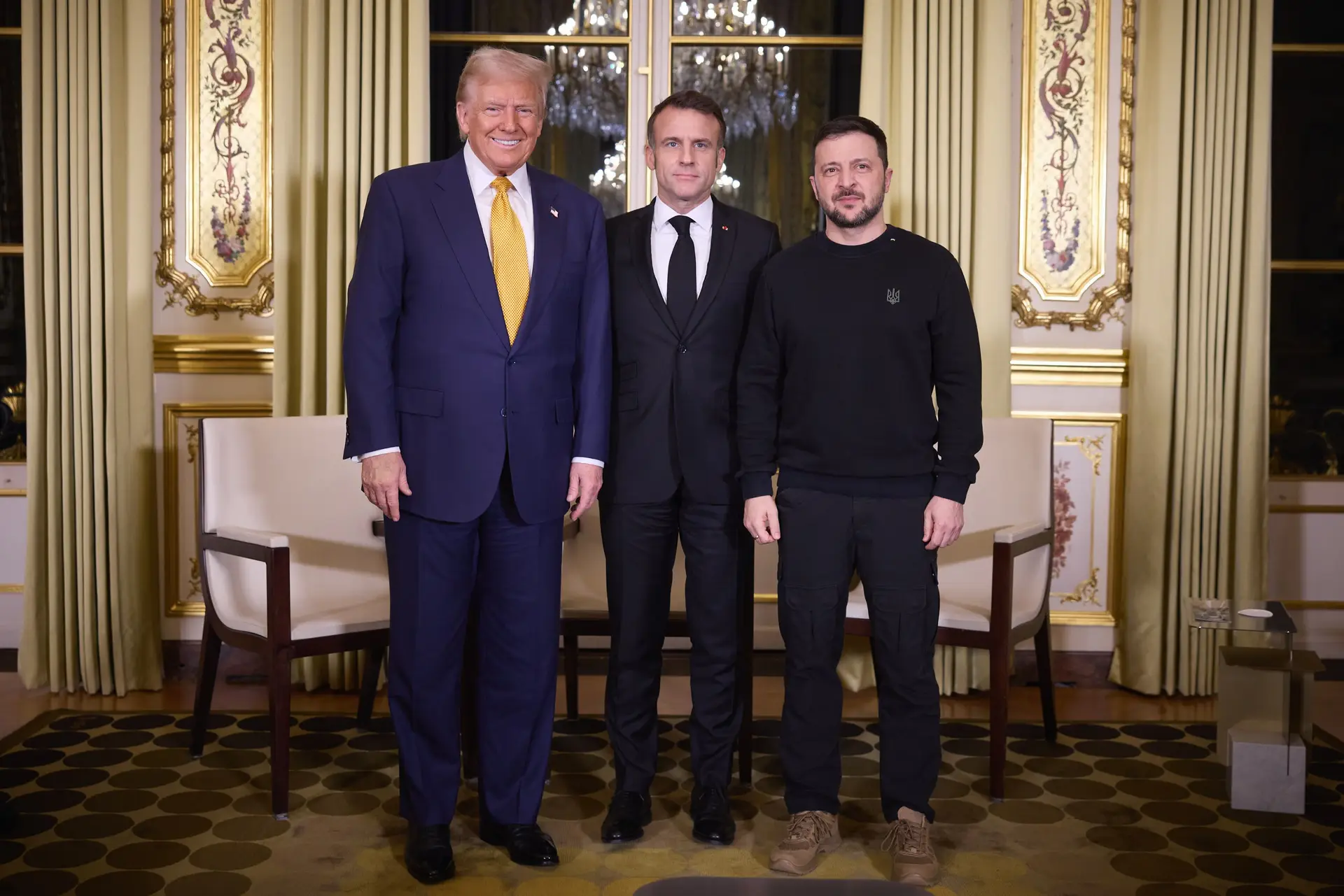 Zelensky teve “reunião produtiva” com Donald Trump e Macron