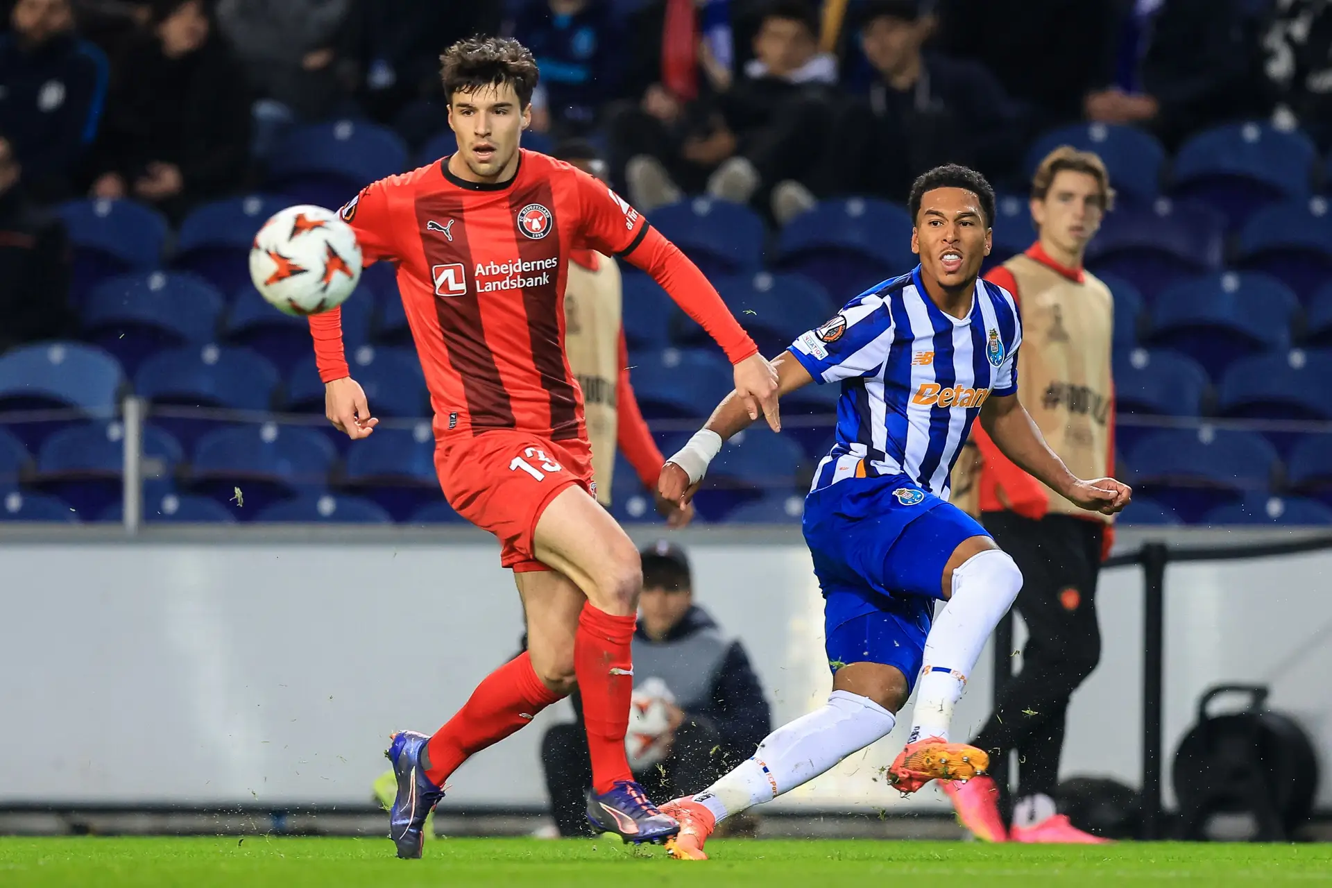 Liga Europa: FC Porto bate Midtjylland no Dragão e regressa às vitórias