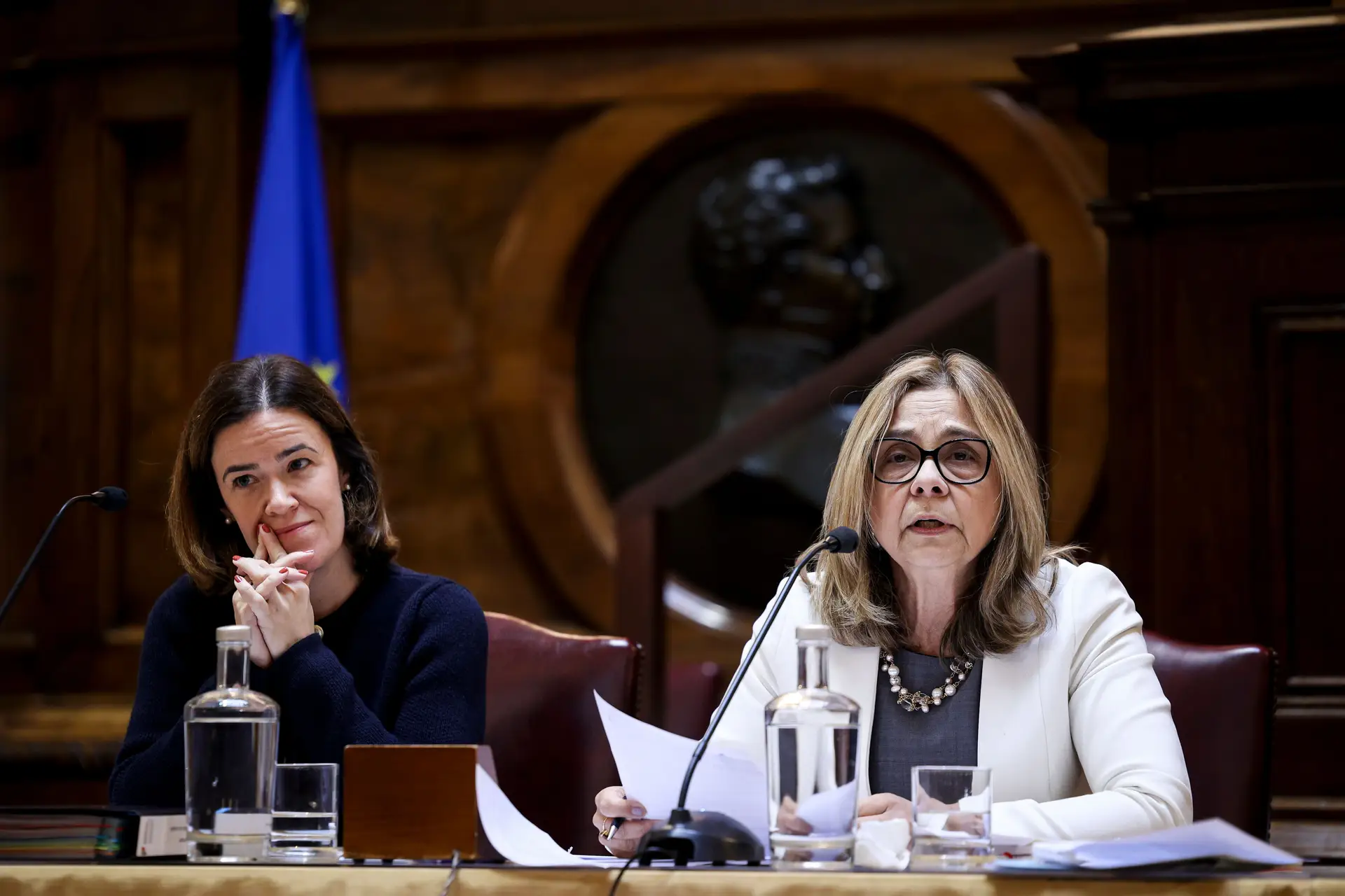 Governo admite constrangimentos no arranque de pré-triagem telefónica de grávidas