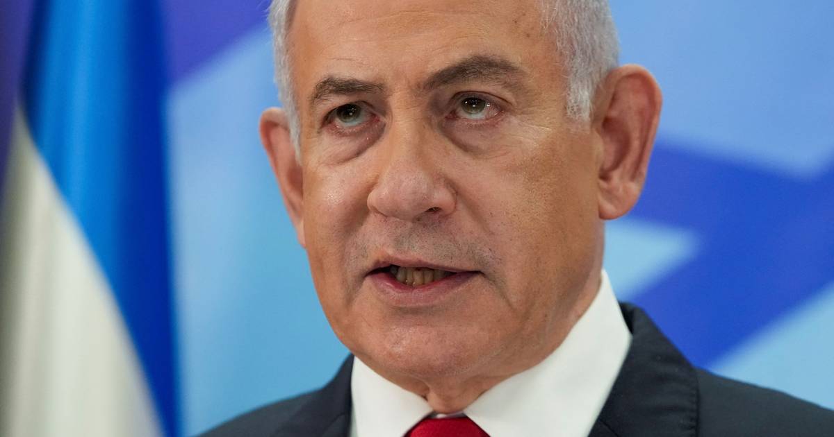 Israel mobiliza dezenas de milhares de reservistas