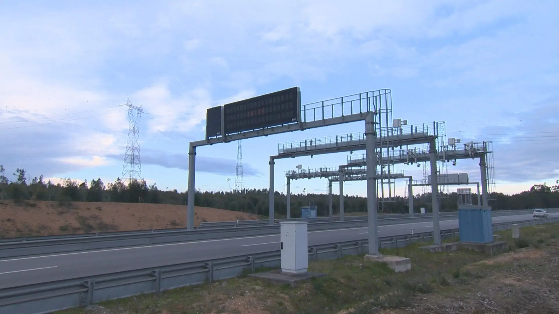 Fim das portagens nas antigas SCUT fez disparar tráfego, com A13 a liderar