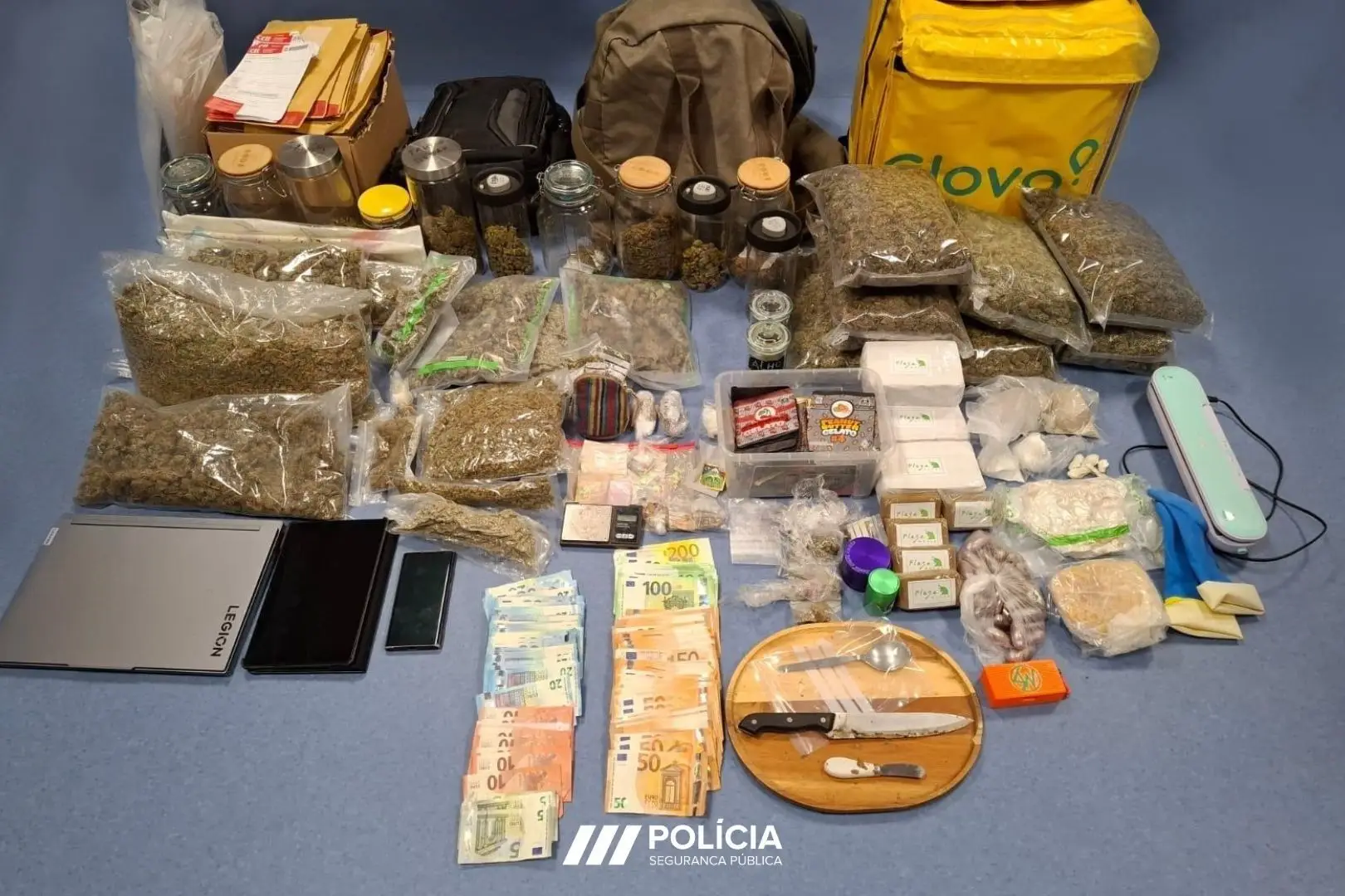 Suspeito de tráfico tentou vender droga a agentes da PSP