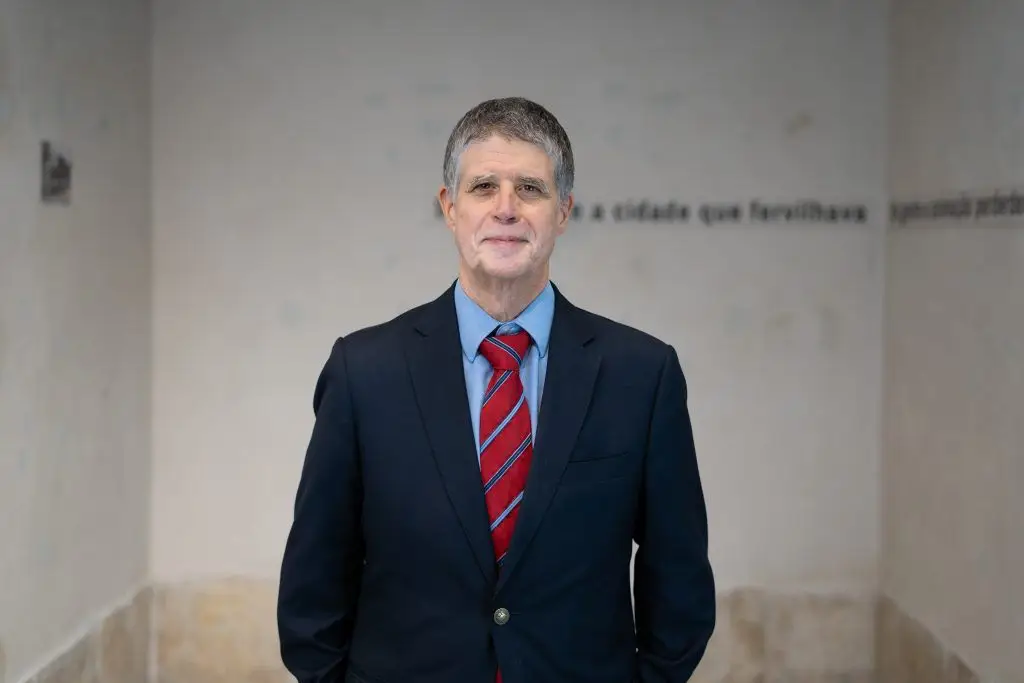 El alcalde socialista dijo que el hombre que le gritó fue atacado "El voto viene"